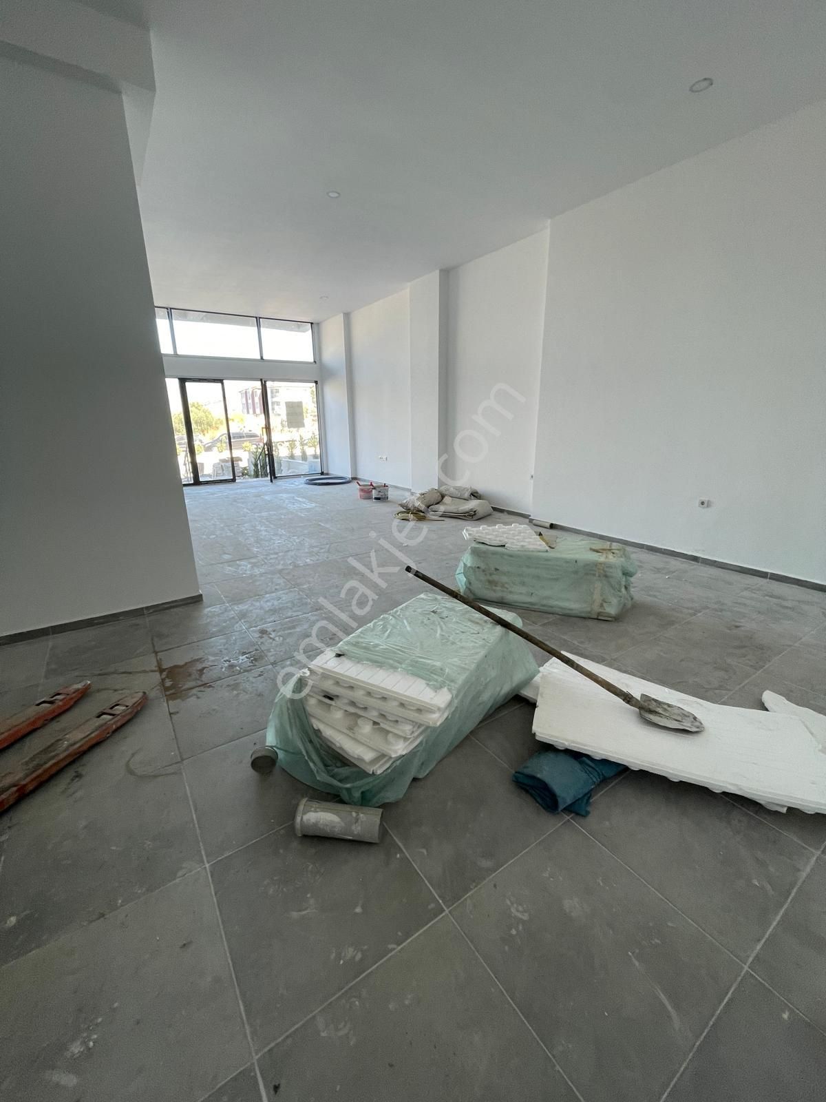 Doğadan Burgaz Otogar Yanı İzmir Yoluna Cephe Önü Geniş İşyeri - Görsel 9