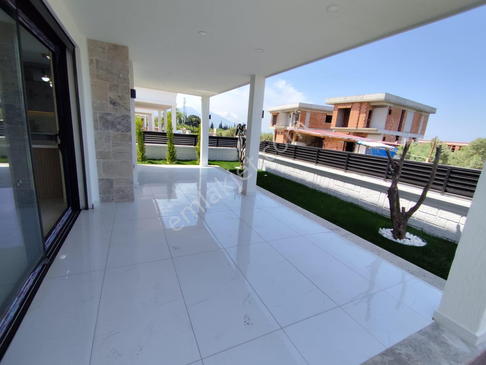 Kuşadası Davutlar'da Özel Havuzlu,sıfır Ferah Villa - Görsel 3