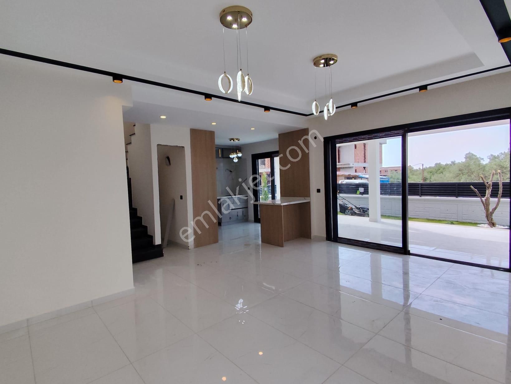 Kuşadası Davutlar'da Özel Havuzlu,sıfır Ferah Villa - Görsel 7