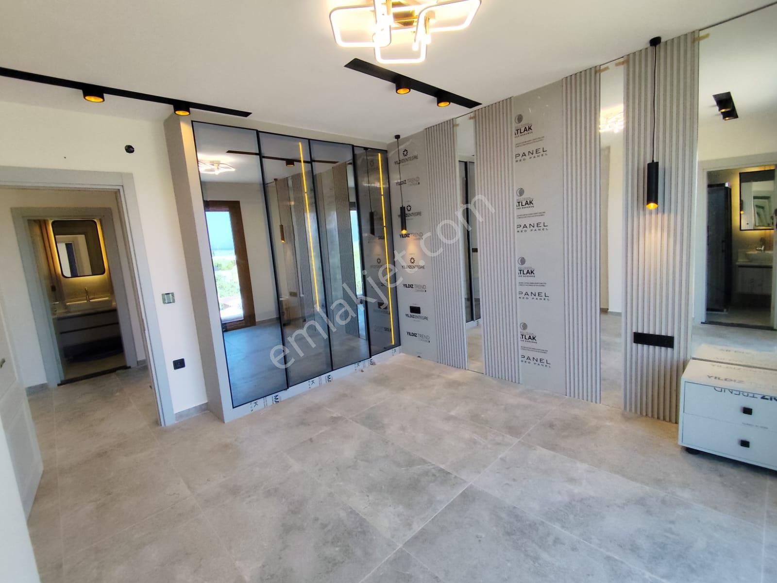 Kuşadası Davutlar'da Özel Havuzlu,sıfır Ferah Villa - Görsel 23