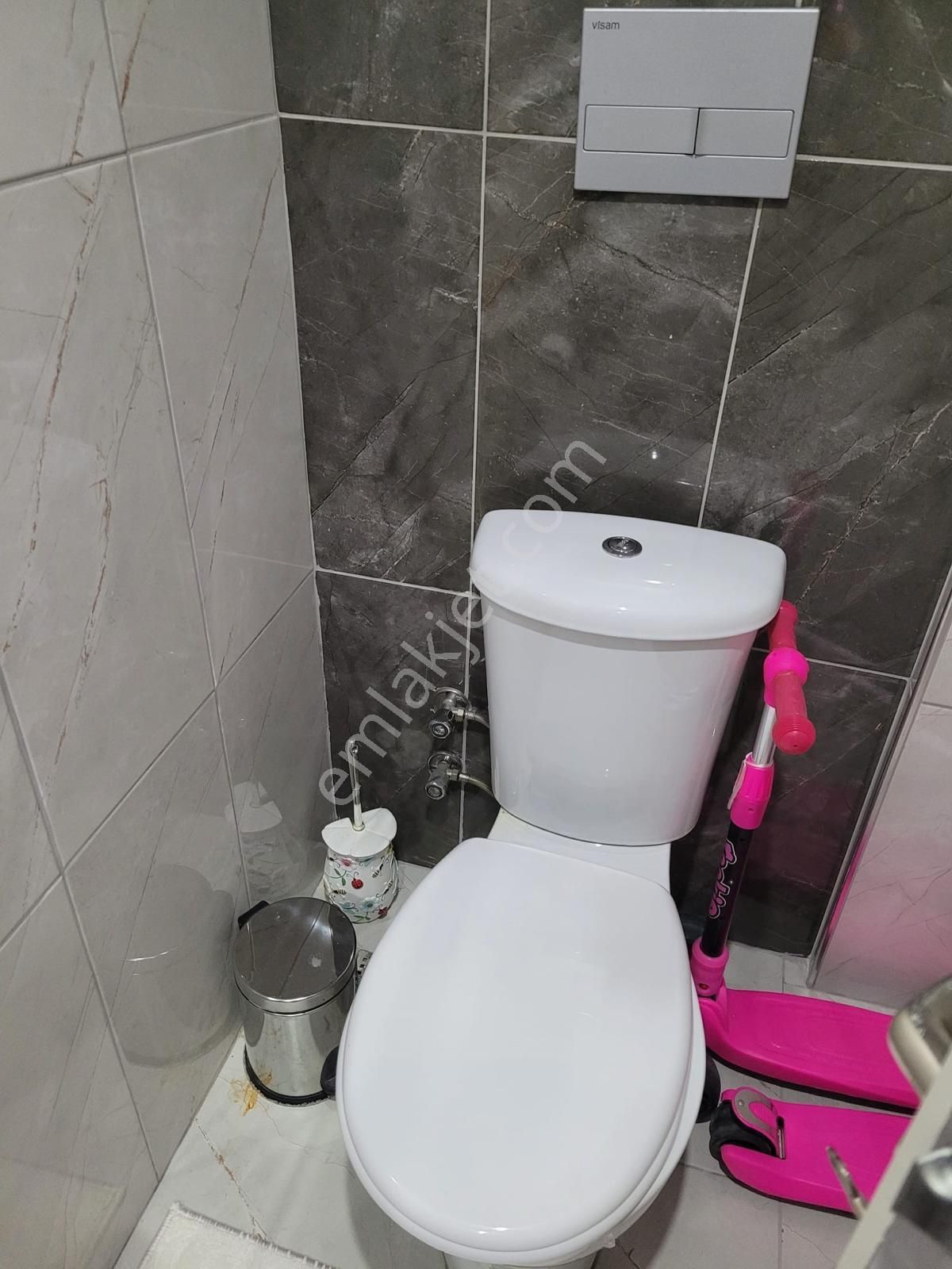 2+1 Karslılar 5-3katı 3yaşında Brüt Net 95m2 Dgaz Hasarsız Menderese 5dakika Yürüme 2banyo Bahçeli - Görsel 11