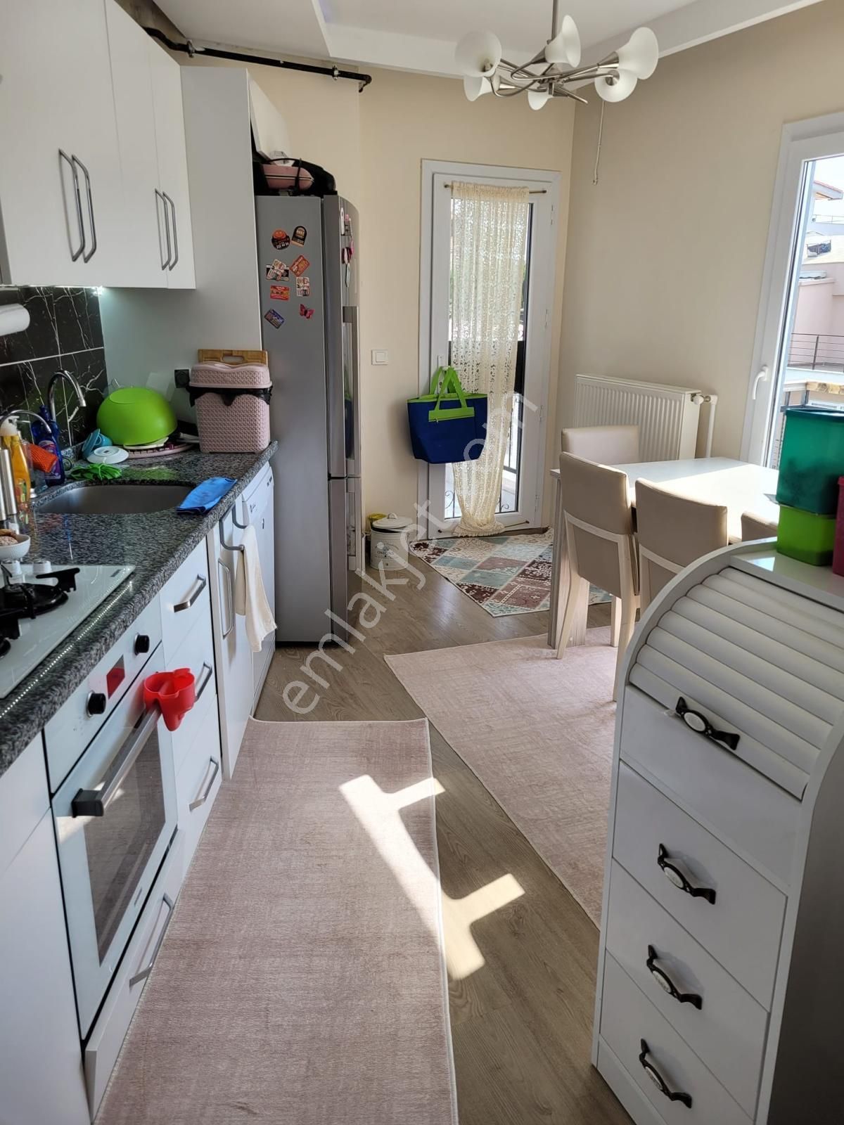 2+1 Karslılar 5-3katı 3yaşında Brüt Net 95m2 Dgaz Hasarsız Menderese 5dakika Yürüme 2banyo Bahçeli - Görsel 9