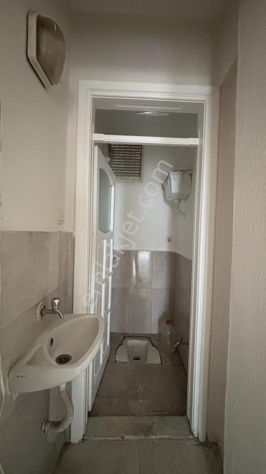 4+1 / 140 M² / Merkezi Konumlu Asansörlü Ara Kat Geniş Daire - Görsel 7