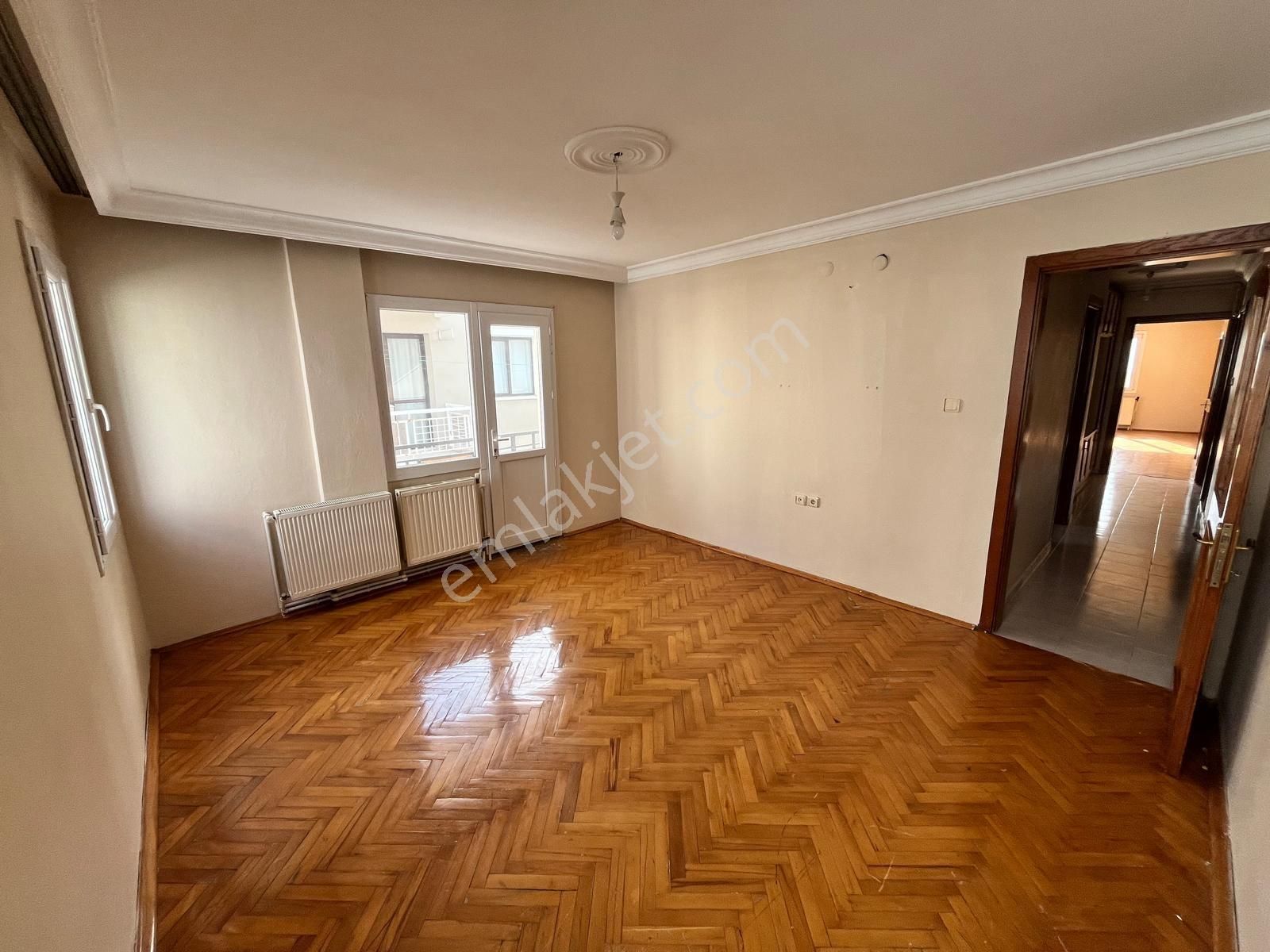 Remax Arma'dan Buca Barış Mah. Kiralık 3+1 Doğalgazlı Daire - Görsel 11