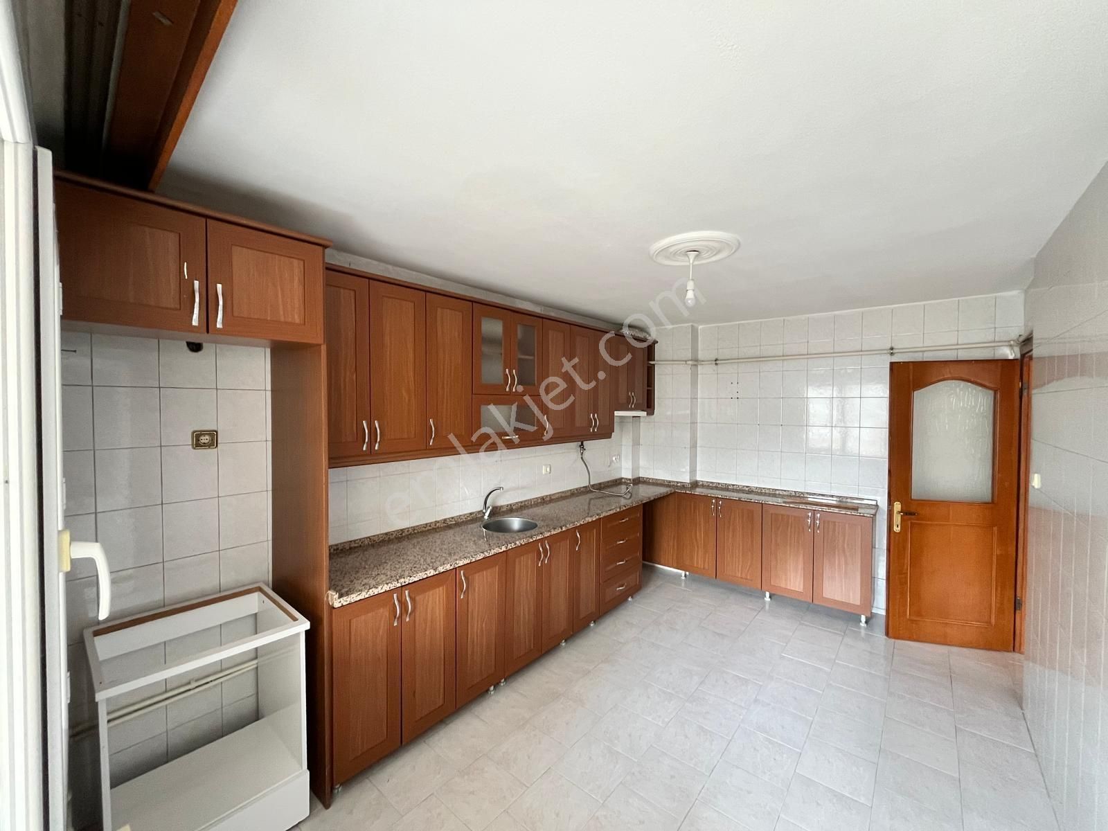 Remax Arma'dan Buca Barış Mah. Kiralık 3+1 Doğalgazlı Daire - Görsel 20