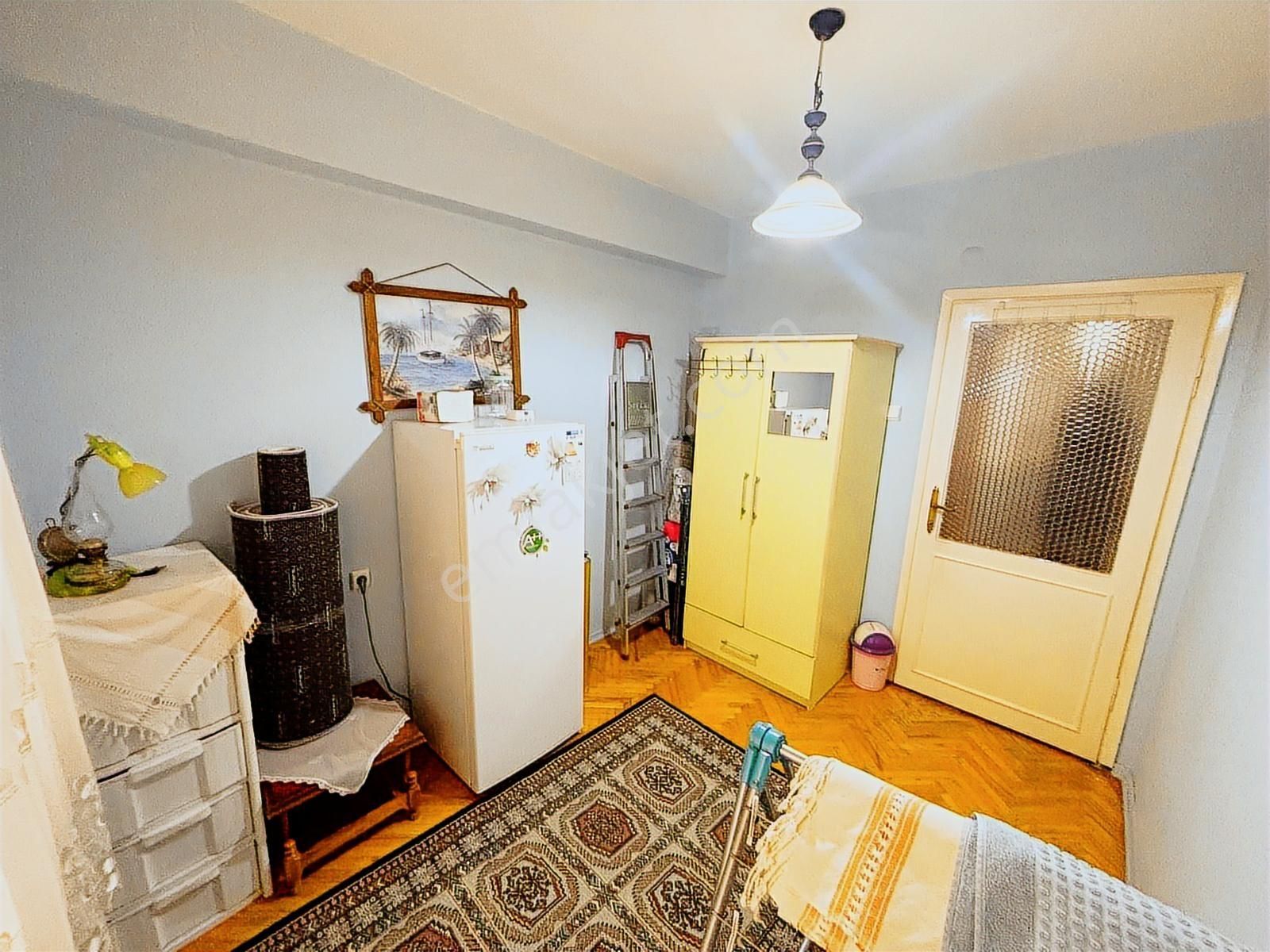 Remax Arma'dan Buca Hürriyet.mh İzbana Yakın Geniş 3+1 Daire - Görsel 14