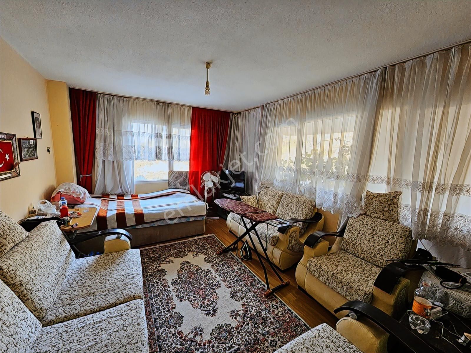 Remax Armadan Balçova Çetin Emeç Mah. Arakat Satılık 2+1 Daire - Görsel 4