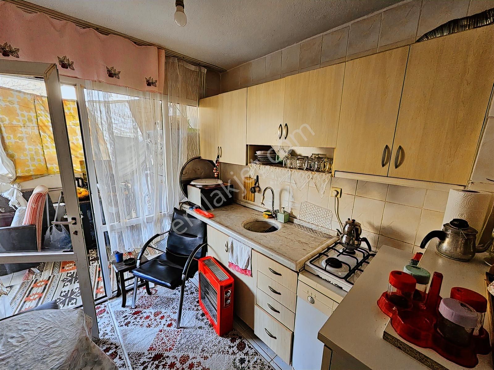 Remax Armadan Balçova Çetin Emeç Mah. Arakat Satılık 2+1 Daire - Görsel 2