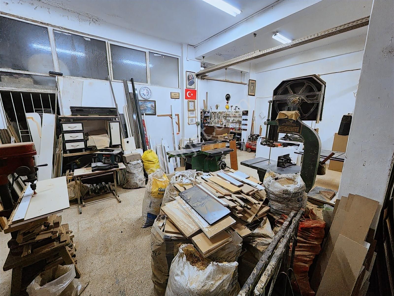 Remax Arma'dan Buca Hürriyet Mh. Menderes Cd. Yakın Satılık - Görsel 6