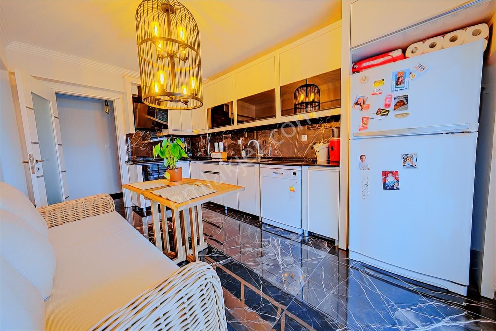 Bucada Site İçinde Kiralık 3+1 Lüks Daire Doğa Manzaralı+arakat - Görsel 4