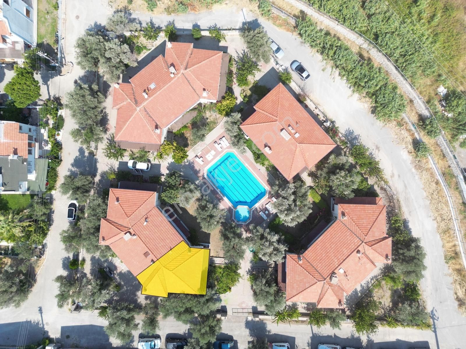 Eko Emlaktan Mordoğan Liman Mevkii Havuzlu Sitede 3+1 Villa - Görsel 3