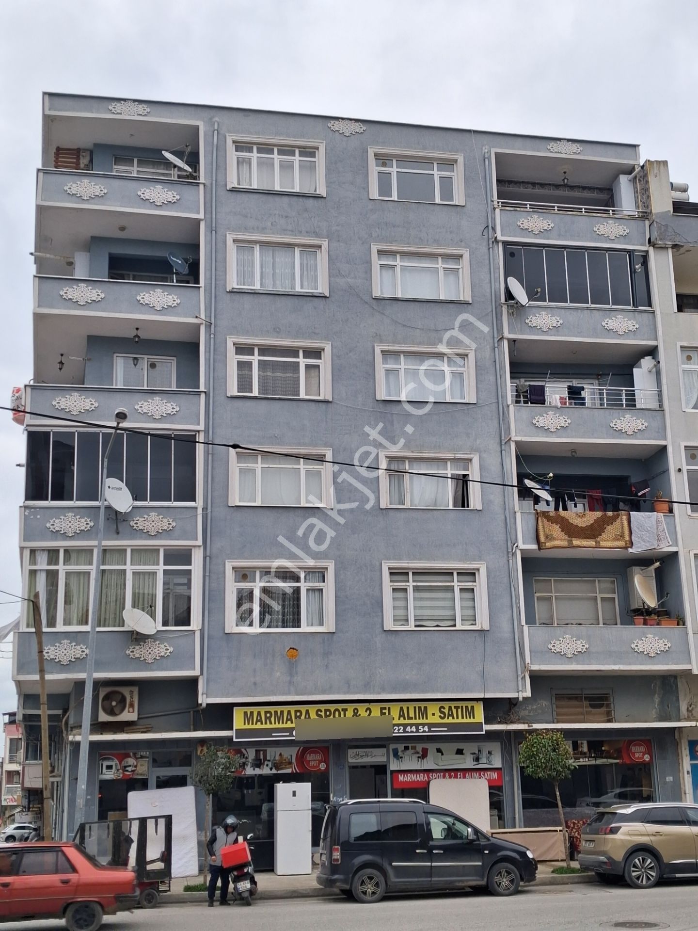 Karasu Merkezde 3+1 Geniş Kiralık Daire - Görsel 34