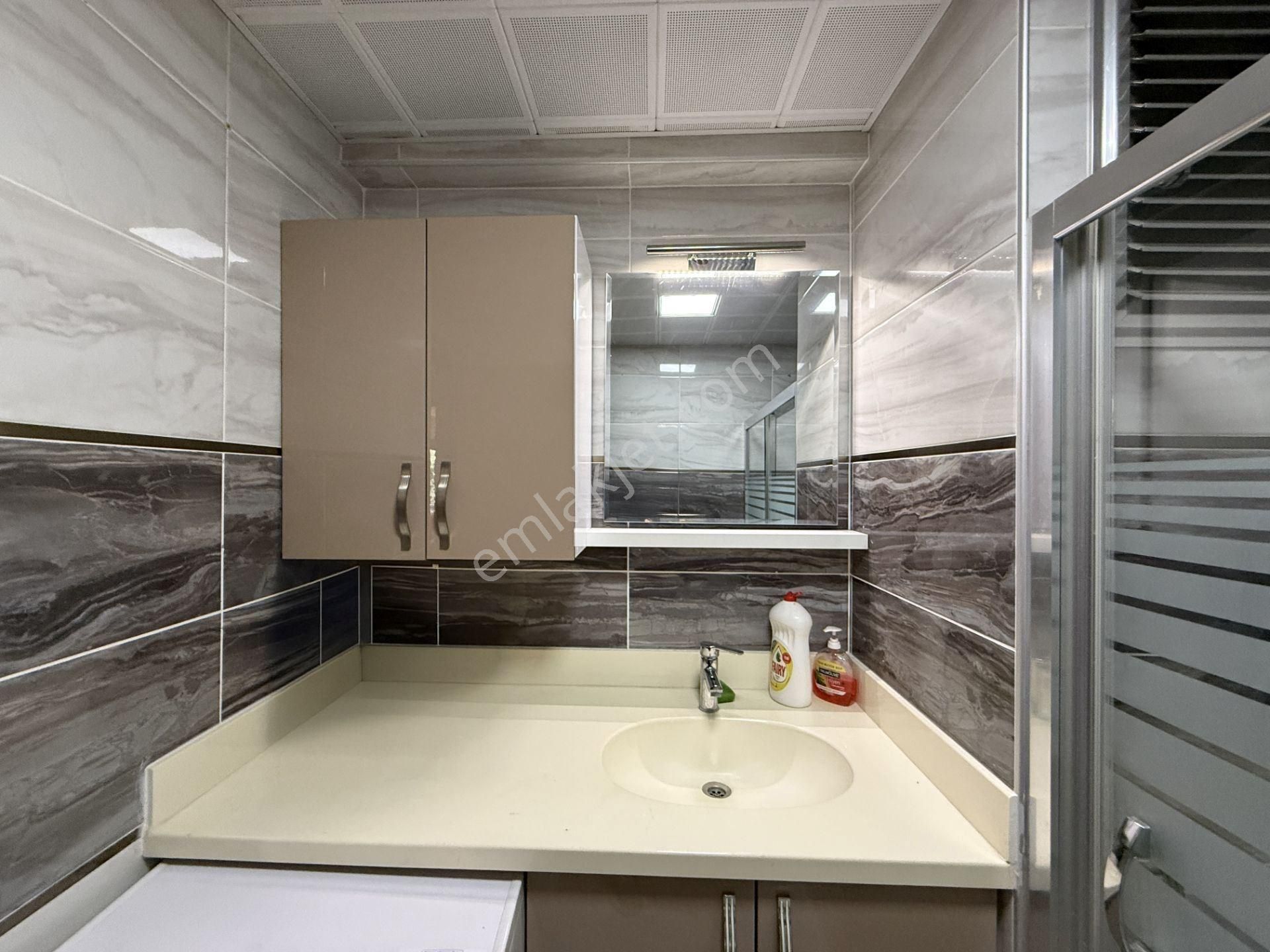 Bahçelievler'de Harika Konumlu 2+1 Satılık - Görsel 24