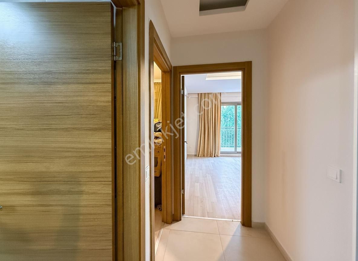 Bahçelievler'de Harika Konumlu 2+1 Satılık - Görsel 23