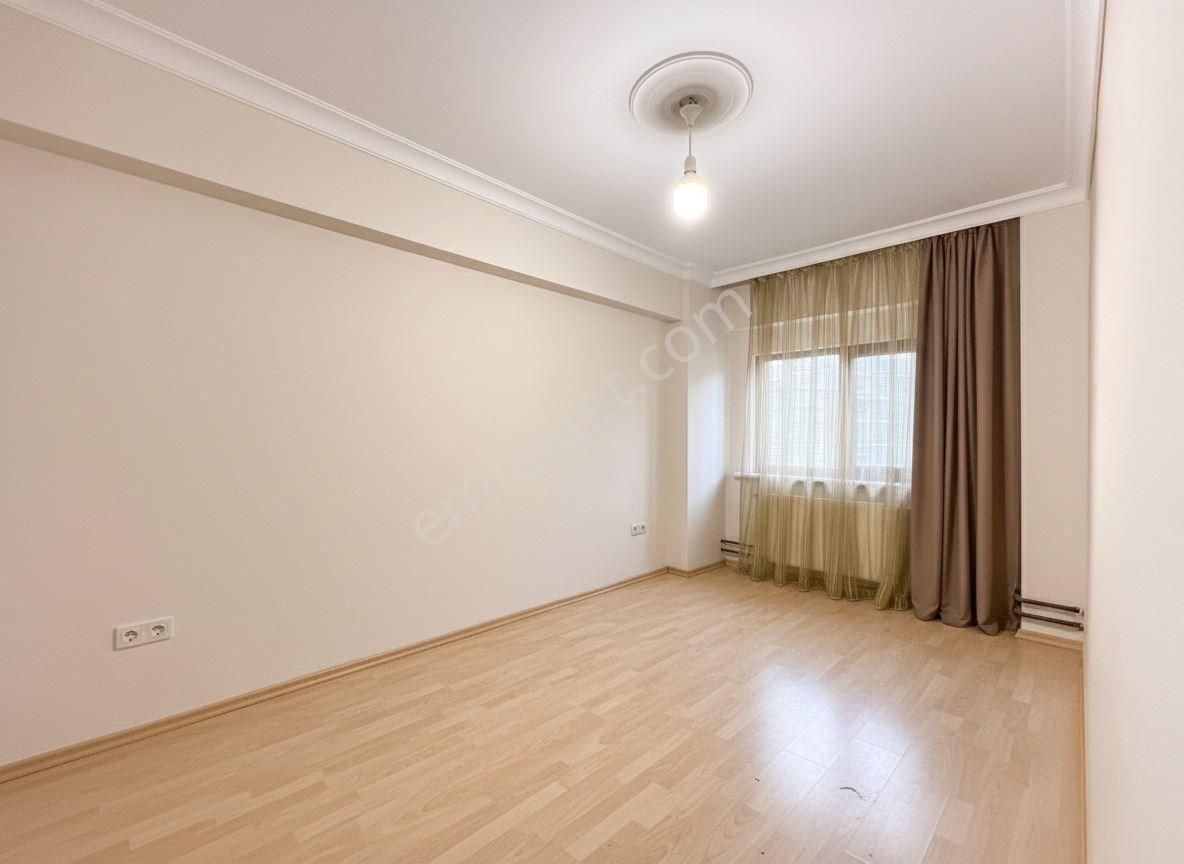 Bahçelievler'de Harika Konumlu 2+1 Satılık - Görsel 20