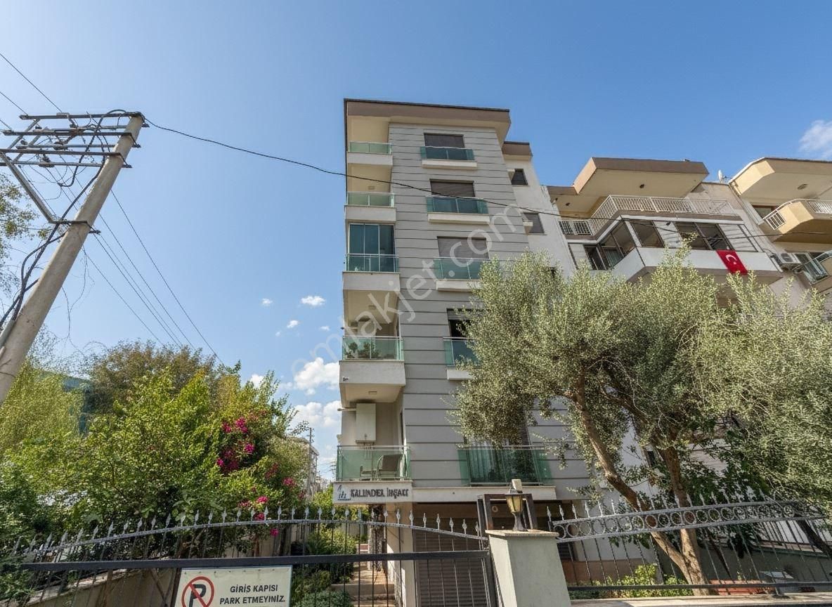 Bahçelievler'de Harika Konumlu 2+1 Satılık - Görsel 16