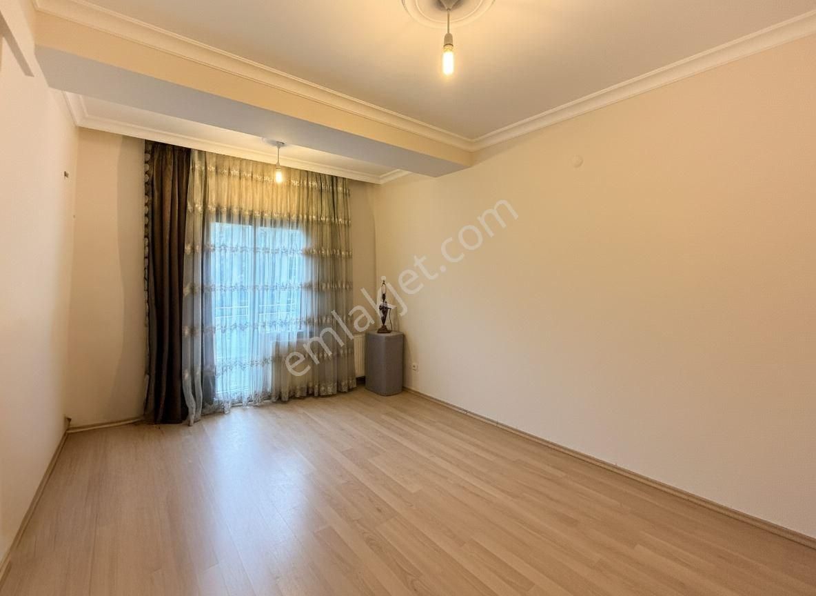 Bahçelievler'de Harika Konumlu 2+1 Satılık - Görsel 22