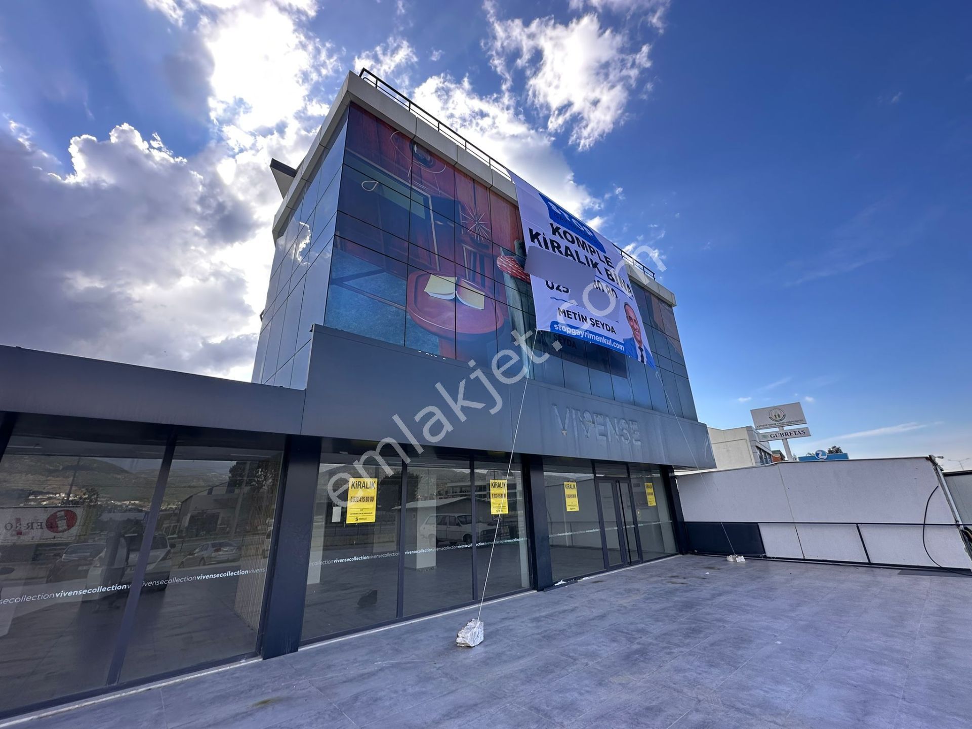 Stop’tan Çevreyolunda Asansörlü Komple Kiralık Bina - Görsel 2