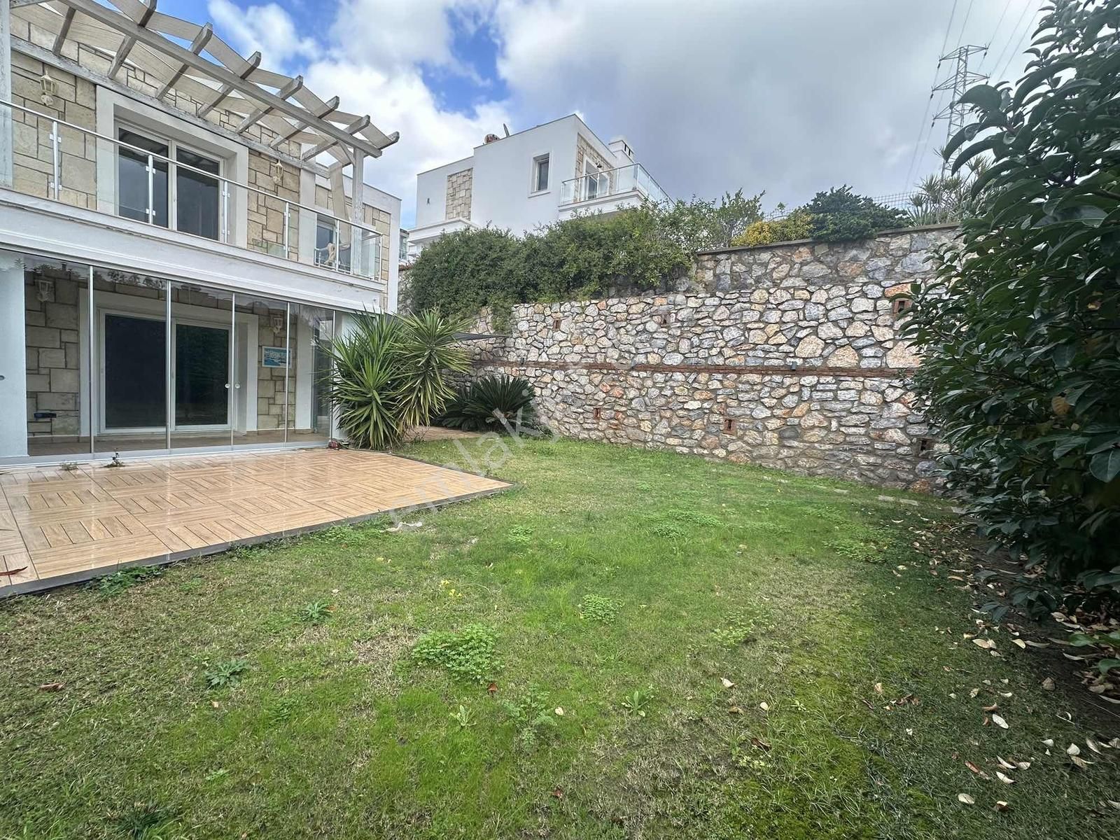 Bodrum Merkez Satılık Mustakil Deniz Ve Kale Manzaralı Dubleks - Görsel 30