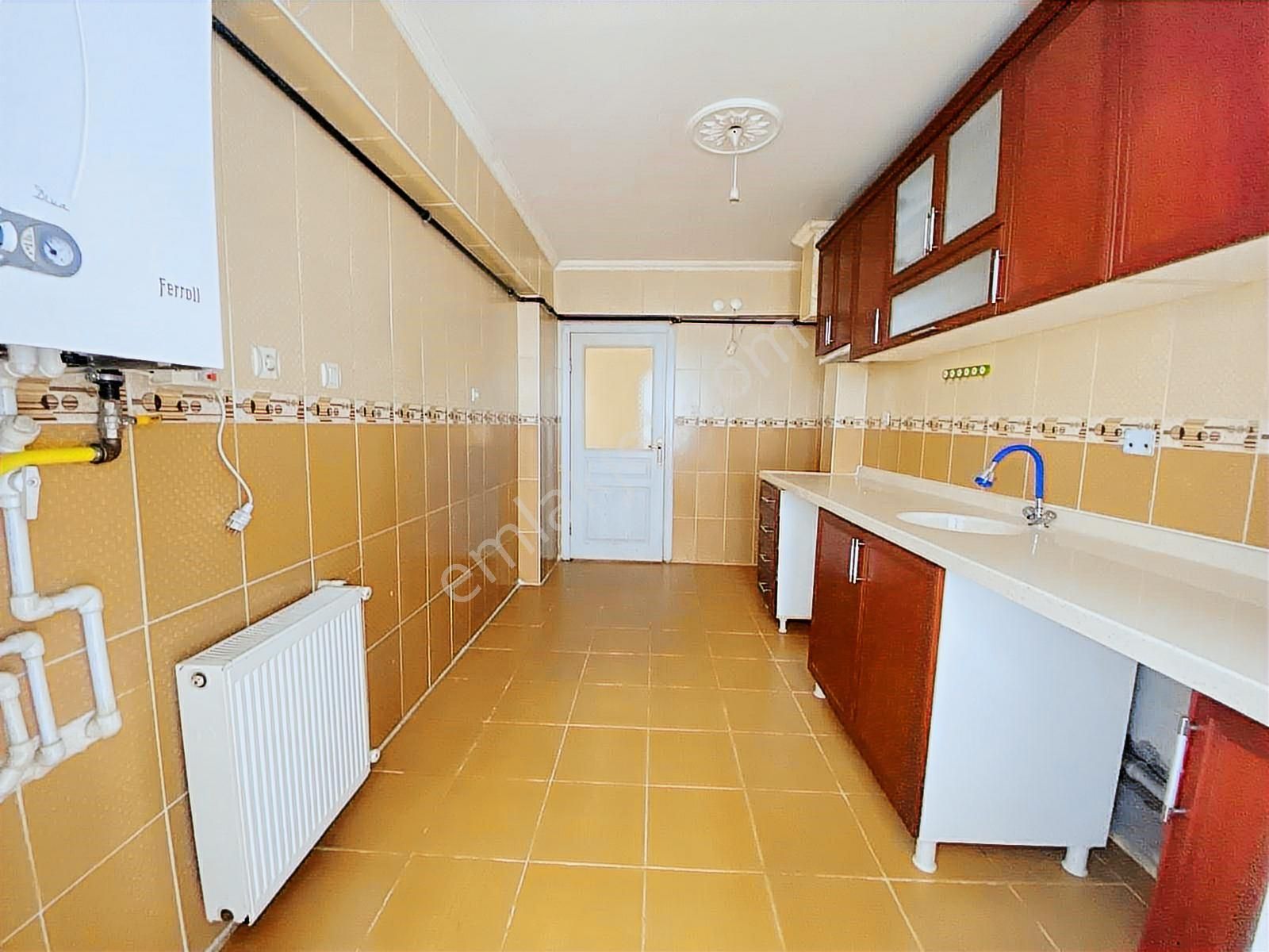 Topçu Mah Acil Satılık 3+1 Arakat Çift Banyolu Ön Cephe Daire - Görsel 34