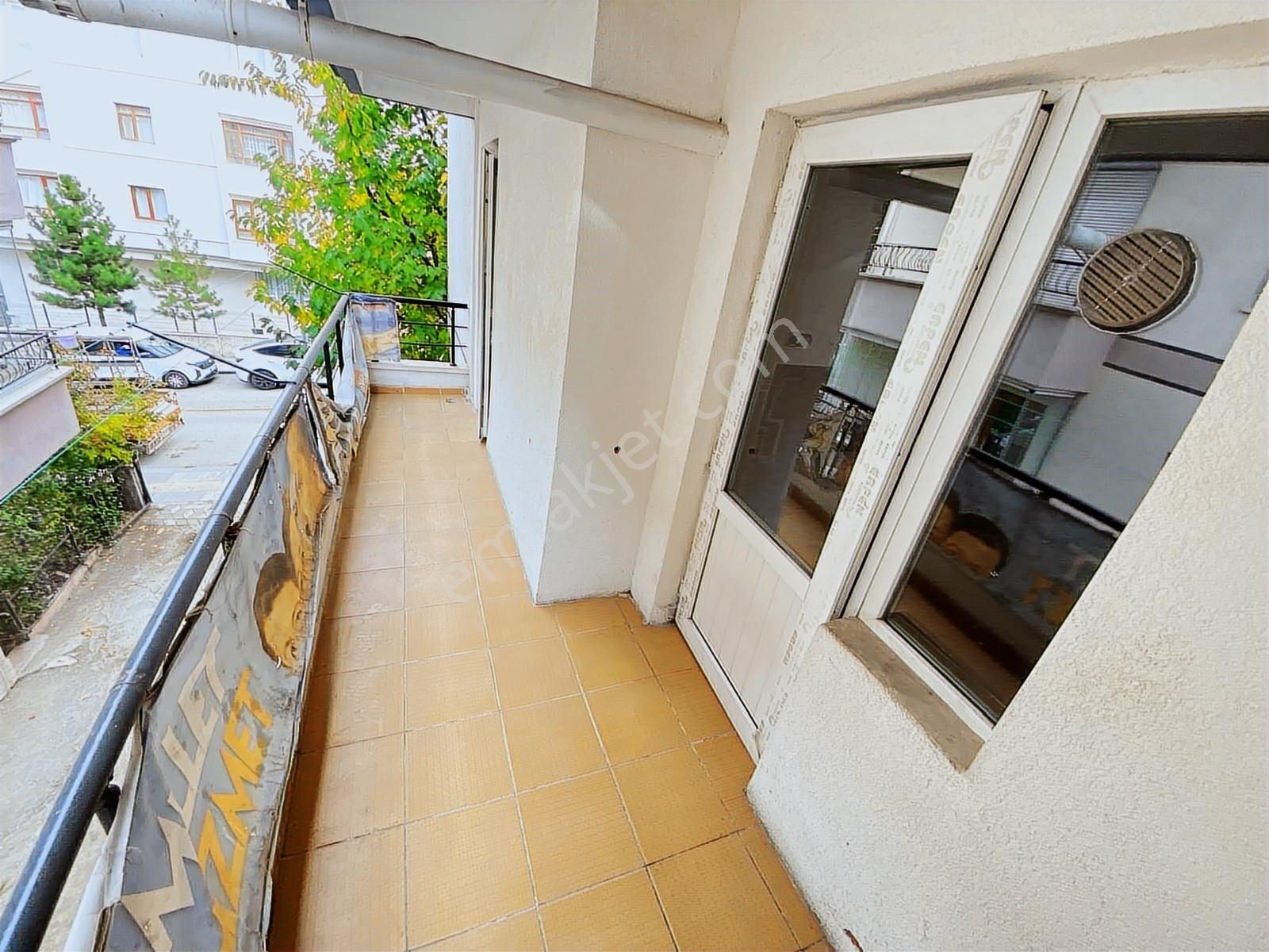 Topçu Mah Acil Satılık 3+1 Arakat Çift Banyolu Ön Cephe Daire - Görsel 4