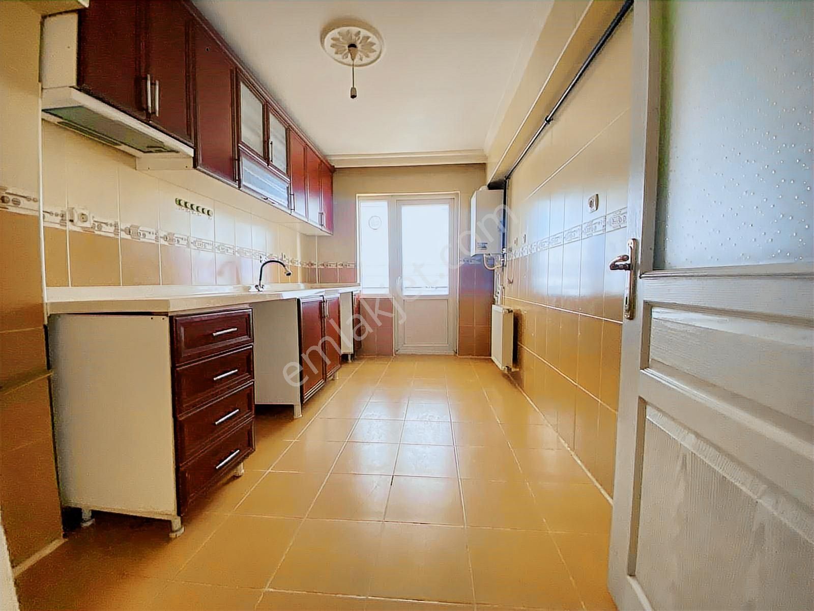 Topçu Mah Acil Satılık 3+1 Arakat Çift Banyolu Ön Cephe Daire - Görsel 18