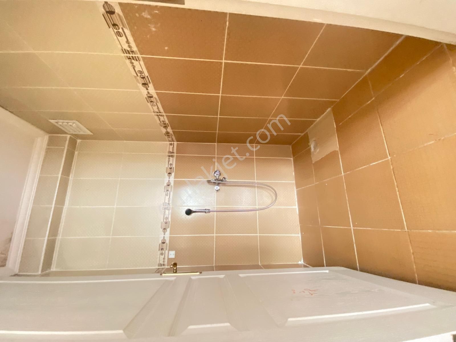 Topçu Mah Acil Satılık 3+1 Arakat Çift Banyolu Ön Cephe Daire - Görsel 15