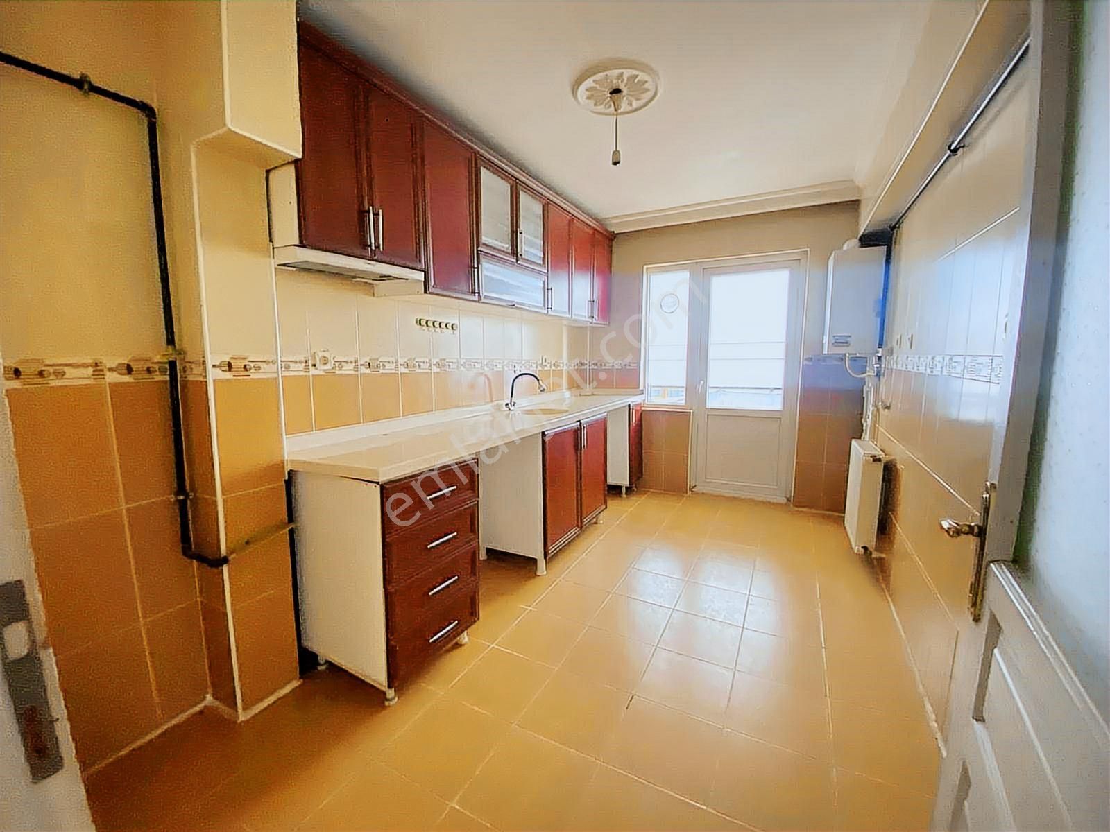 Topçu Mah Acil Satılık 3+1 Arakat Çift Banyolu Ön Cephe Daire - Görsel 20