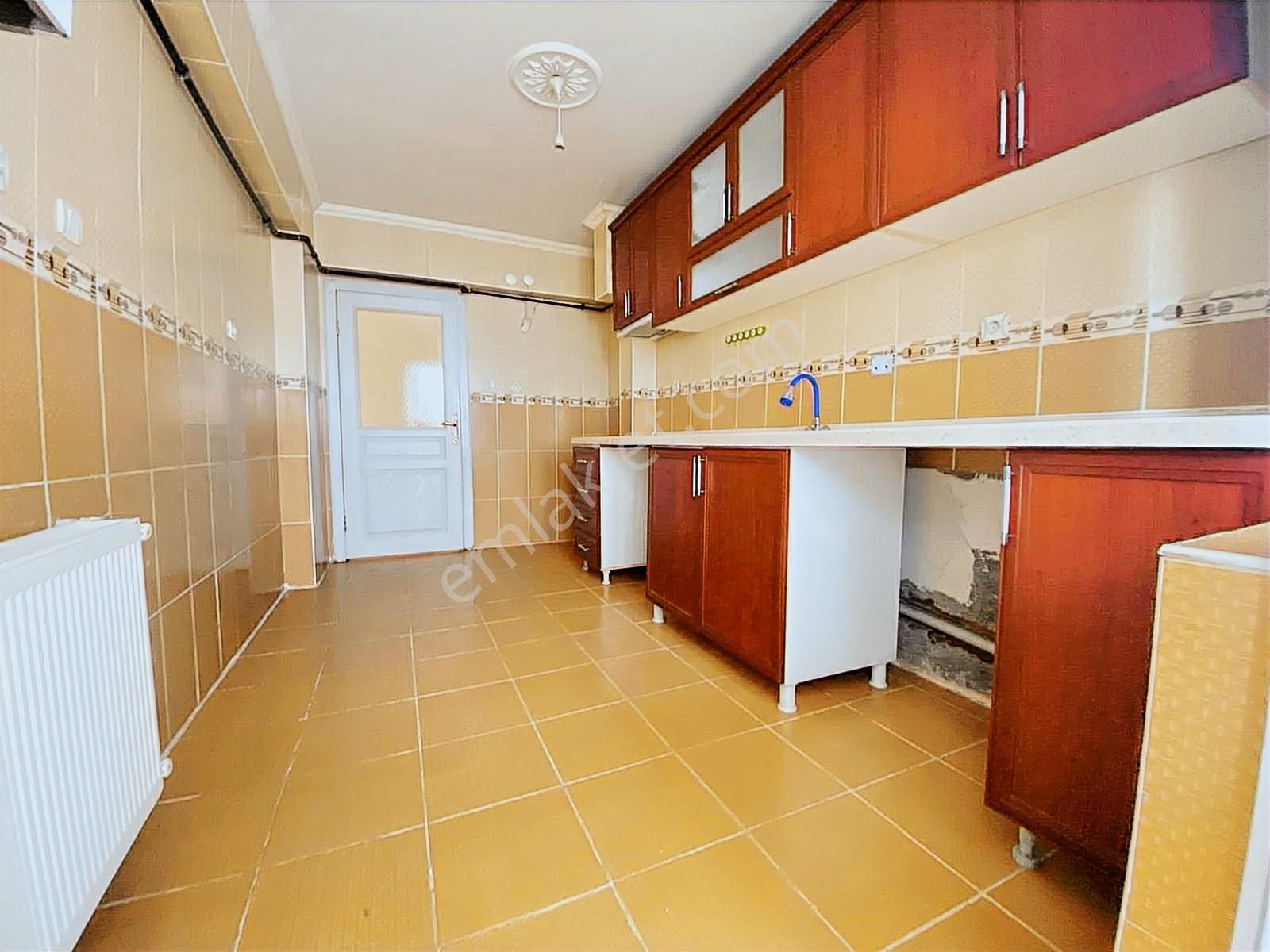 Topçu Mah Acil Satılık 3+1 Arakat Çift Banyolu Ön Cephe Daire - Görsel 19