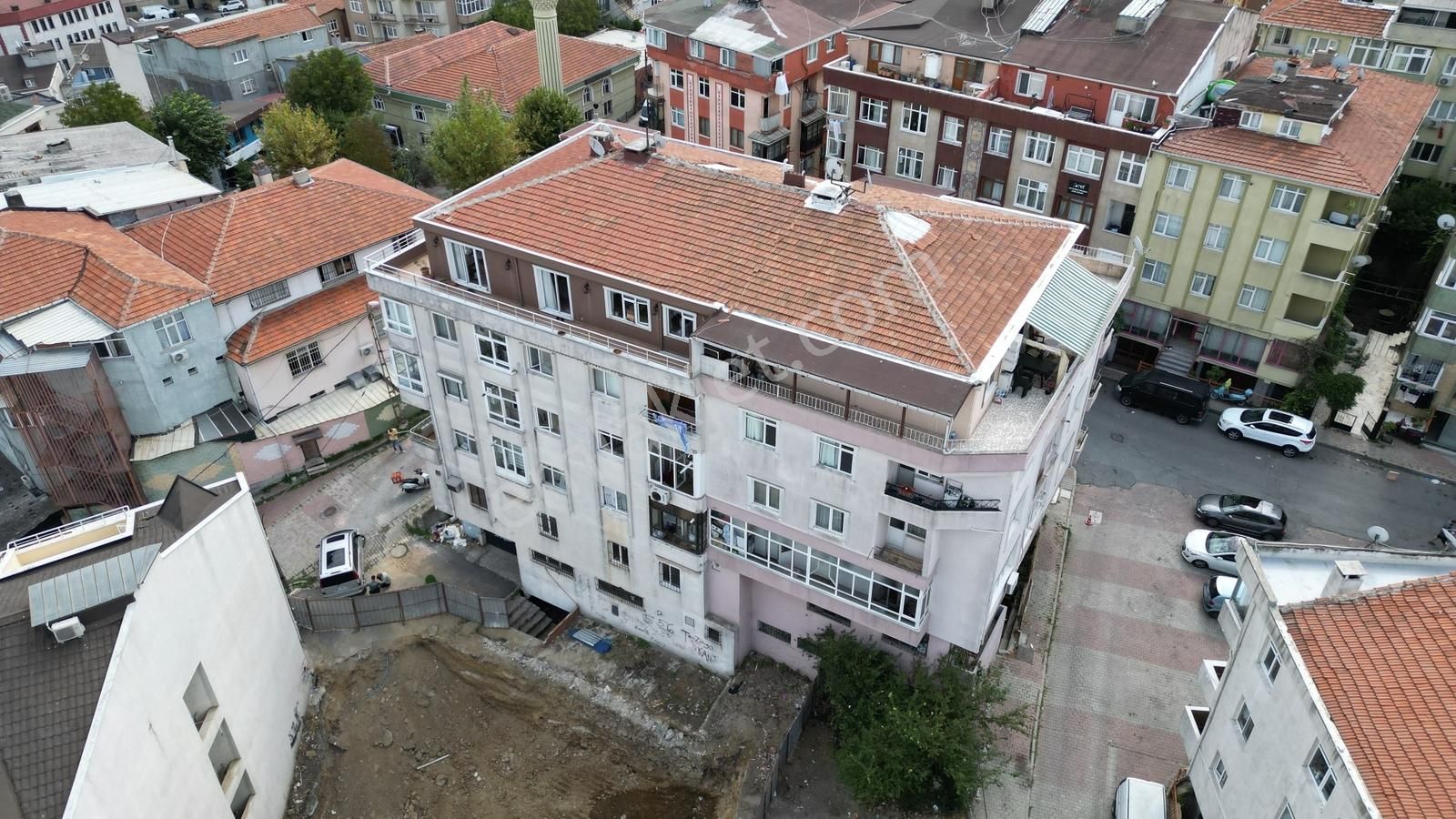 Kağıthane Gürsel Mh 150m2 Kiralık Dükkan Metrobüse 6dk