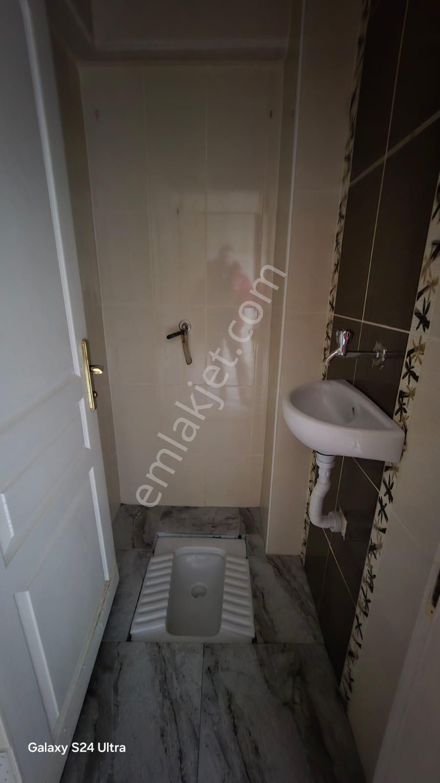 İstasyon Mah Satılık Eşyalı 2+1 Giriş Kat Ön Cephe Daire - Görsel 24