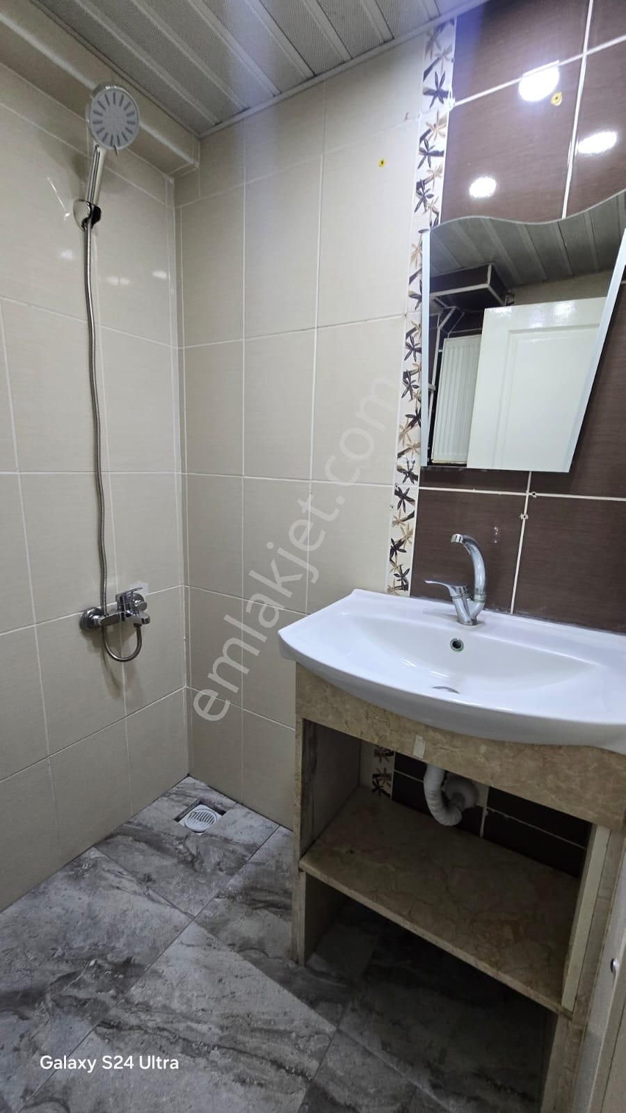 İstasyon Mah Satılık Eşyalı 2+1 Giriş Kat Ön Cephe Daire - Görsel 23