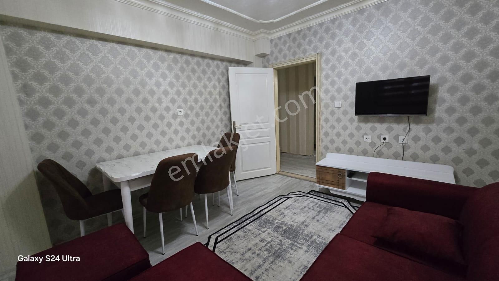 İstasyon Mah Satılık Eşyalı 2+1 Giriş Kat Ön Cephe Daire - Görsel 2