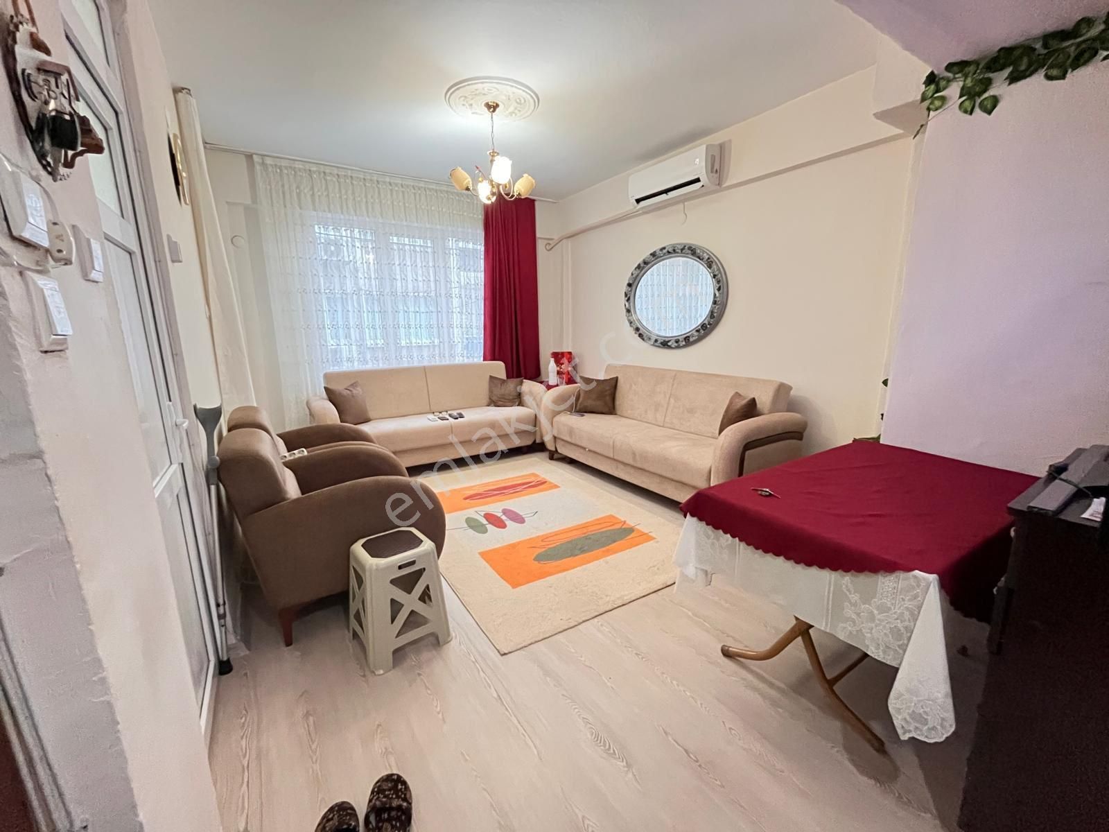 Üçyol Meydanda 2+1 90m2 Arakat Temiz Bakımlı Daire - Görsel 3