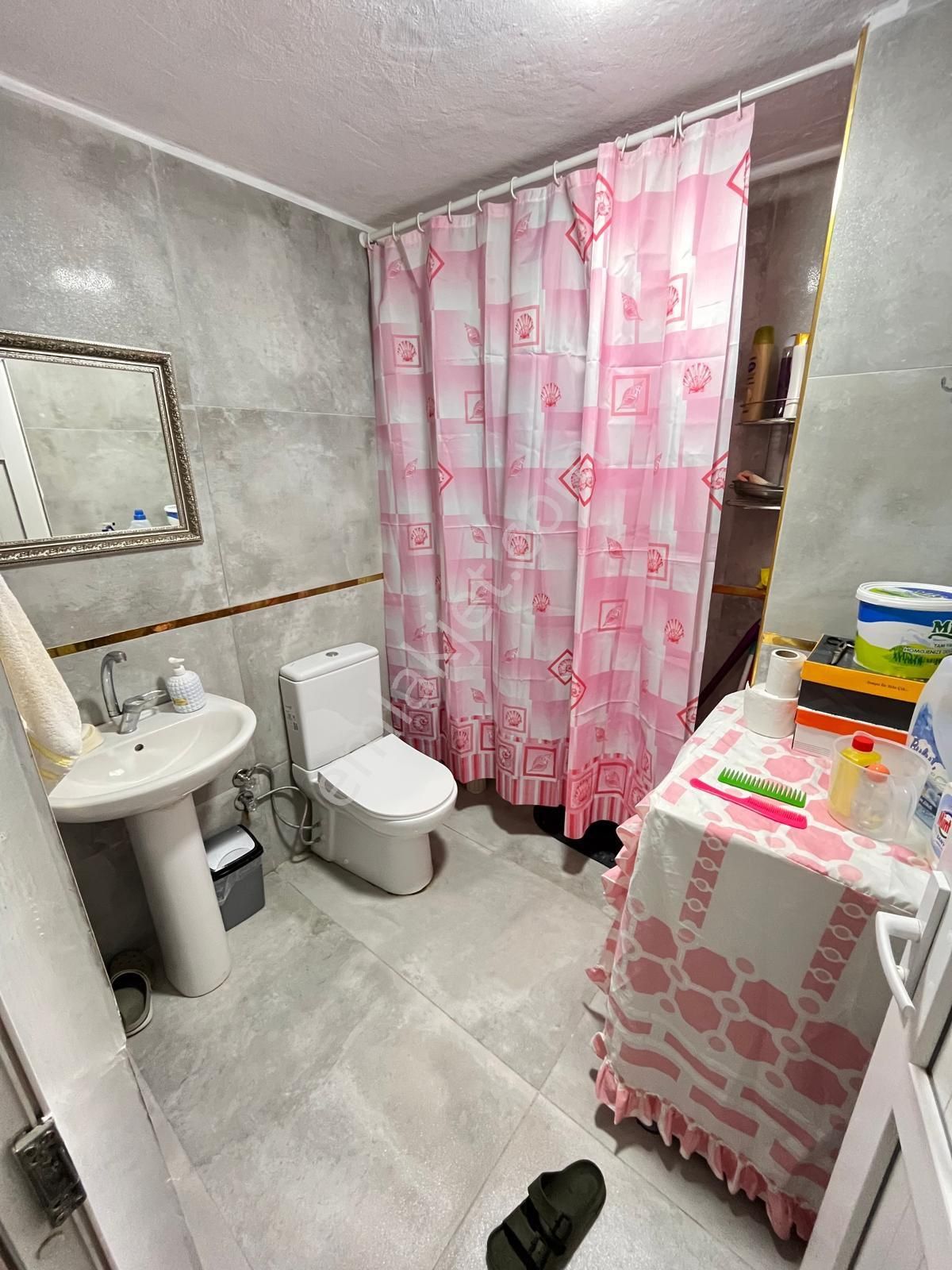 Üçyol Meydanda 2+1 90m2 Arakat Temiz Bakımlı Daire - Görsel 19