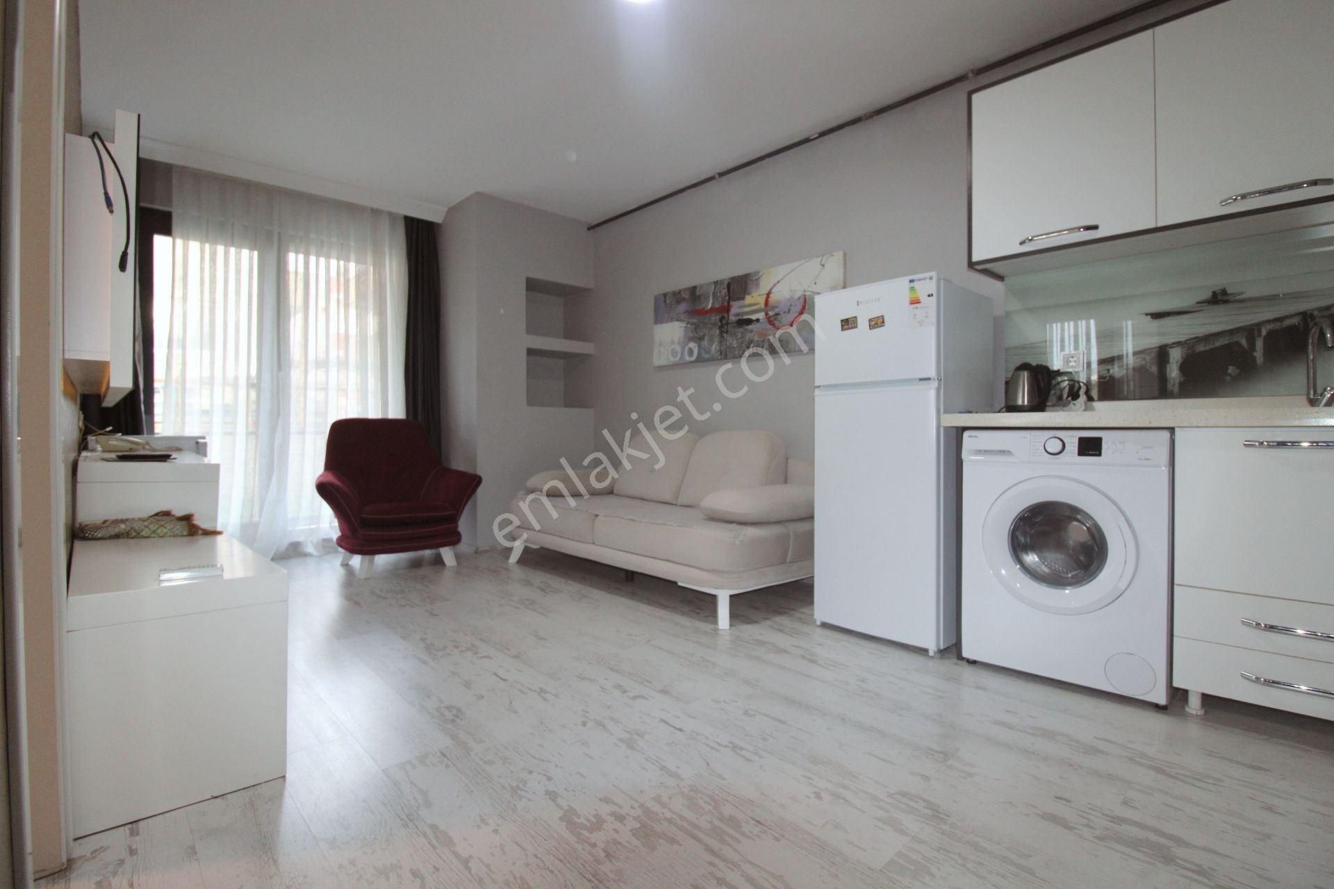 Startkeyden Kampüs Yolu Üzerinde Klimalı, Ful Eşyalı Satılık 1+1