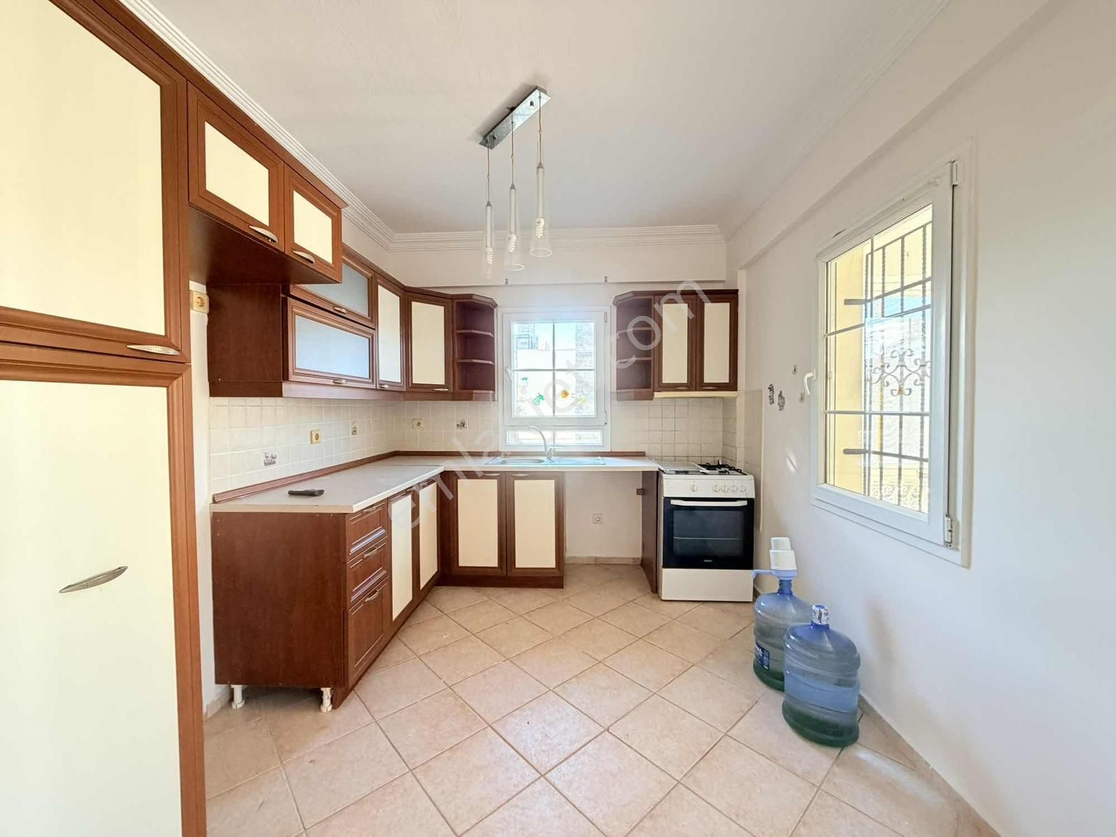 S-a-k-a-l-l-ı-d-a-n Turgutreiste Denize Yakın Eşyasız Daire - Görsel 7