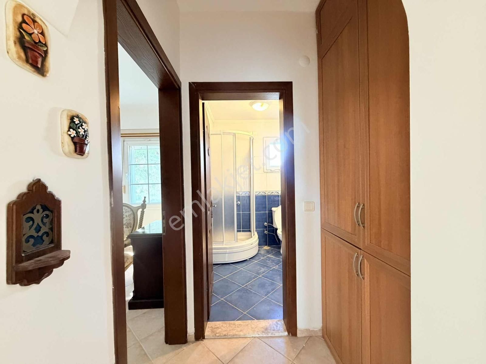 S-a-k-a-l-l-ı-d-a-n Turgutreiste Denize Yakın Eşyasız Daire - Görsel 6