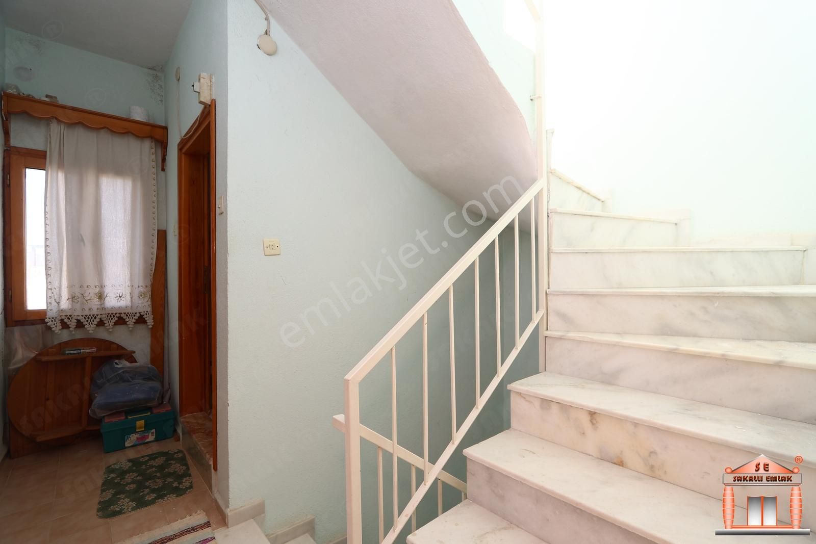 S-a-k-a-l-l-ı-d-a-n Bodrum Turgutreiste 4+2 Satılık Tripleks - Görsel 12