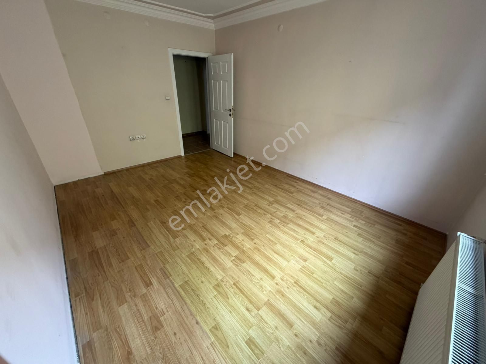 Keçiören Esertepe'de Caddeye Yakın Ara Kat Full Yapılı 3+1 Daire - Görsel 13