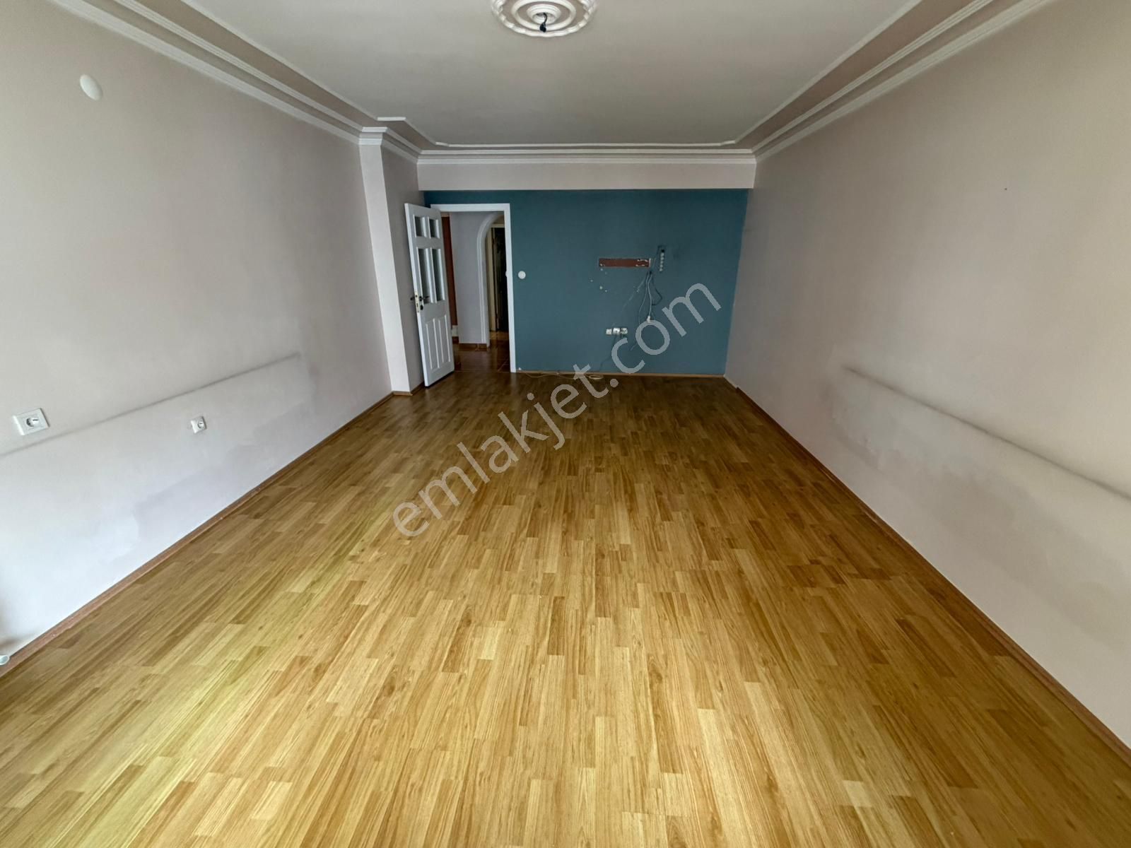 Keçiören Esertepe'de Caddeye Yakın Ara Kat Full Yapılı 3+1 Daire - Görsel 6