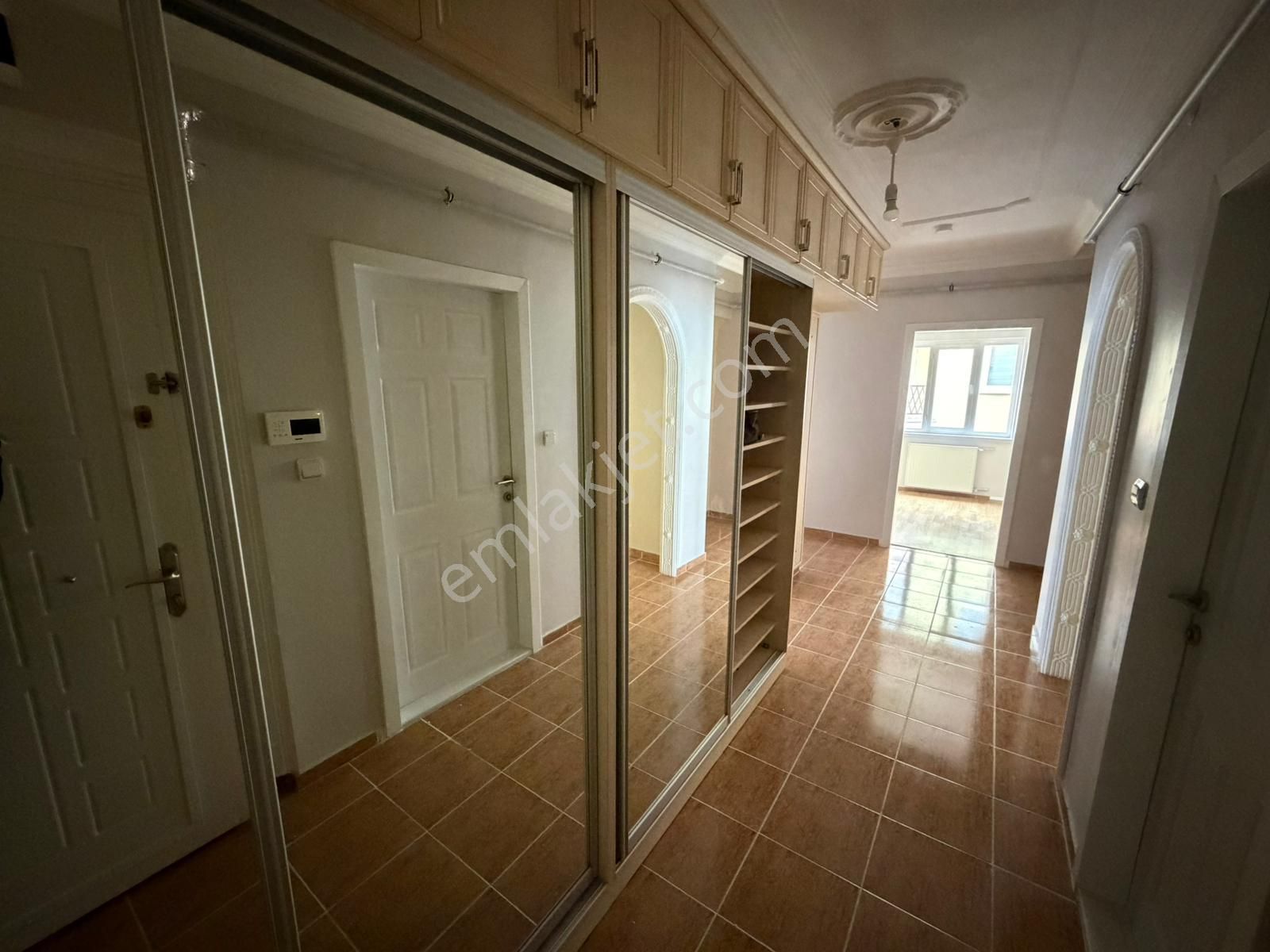 Keçiören Esertepe'de Caddeye Yakın Ara Kat Full Yapılı 3+1 Daire - Görsel 21