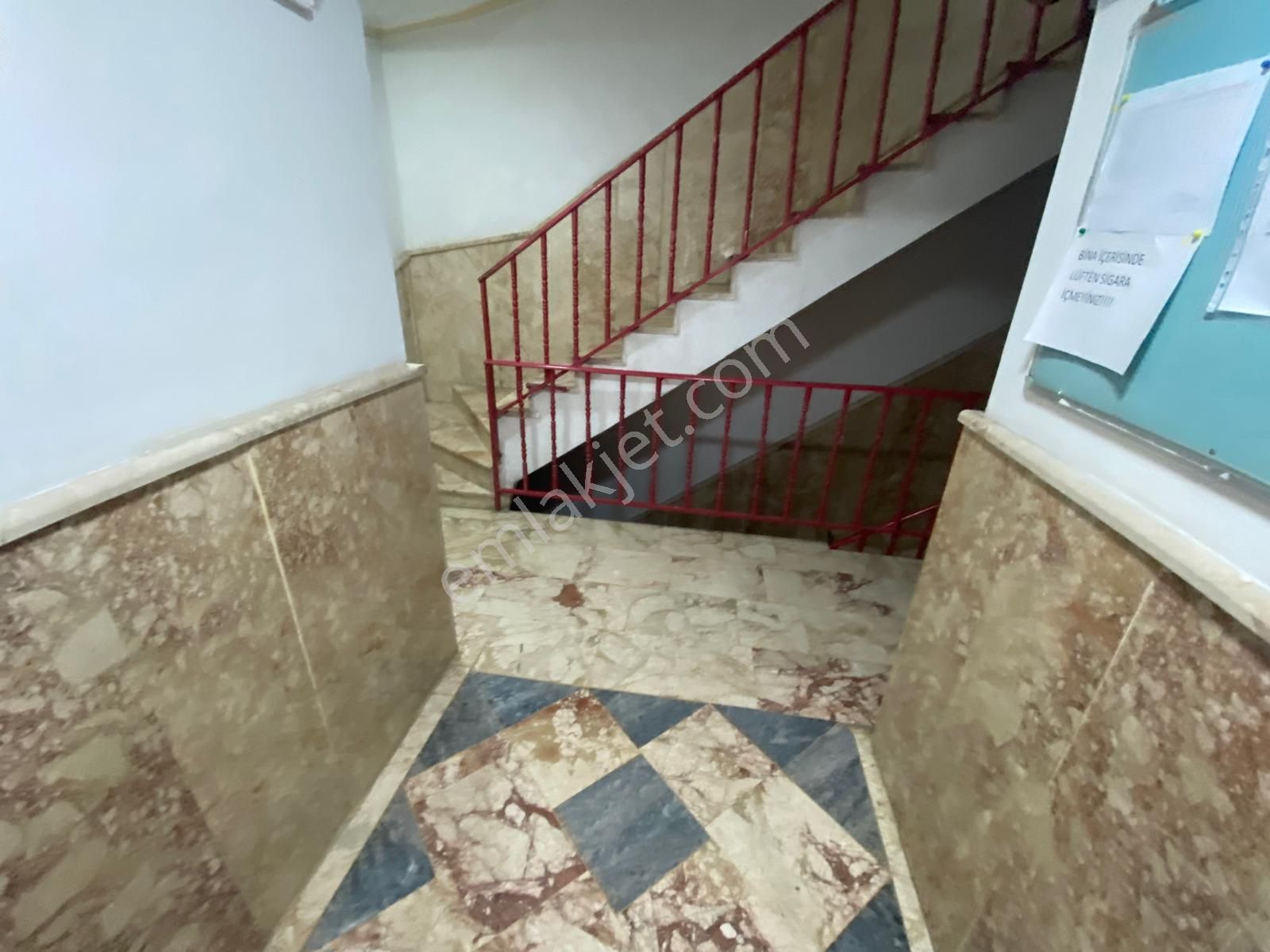 Etimesgut Topçu'da Merkezi Konumda Ön Cephe Arakat Çift Balkonlu Uygun Full Yapılı Daire - Görsel 29