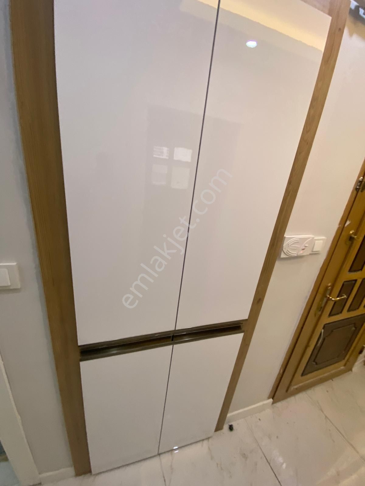 Etimesgut Topçu'da Merkezi Konumda Ön Cephe Arakat Çift Balkonlu Uygun Full Yapılı Daire - Görsel 14