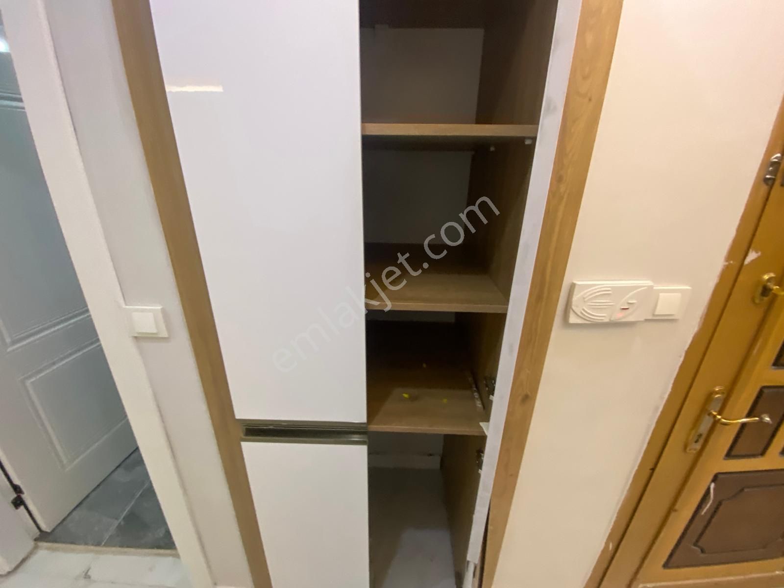 Etimesgut Topçu'da Merkezi Konumda Ön Cephe Arakat Çift Balkonlu Uygun Full Yapılı Daire - Görsel 15