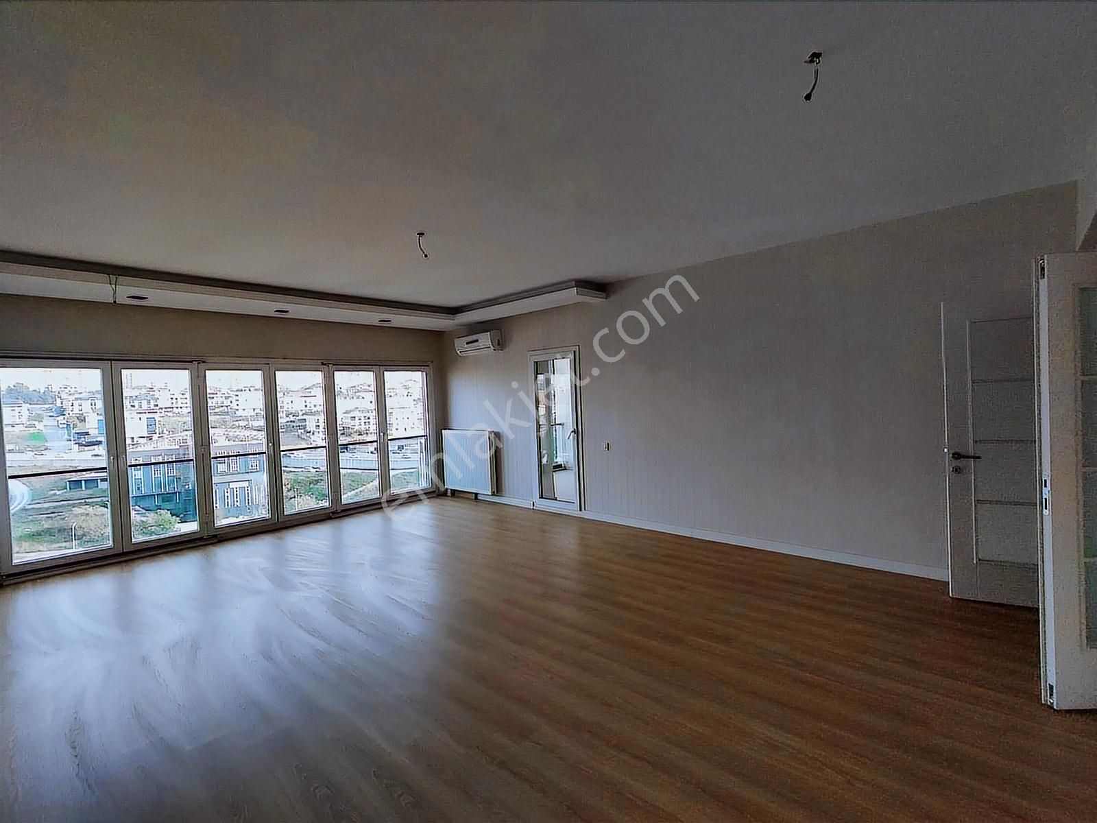 Beylikdüzü Vira İstanbul 3+1 Geniş Sıfır Satılık Daire - Görsel 9