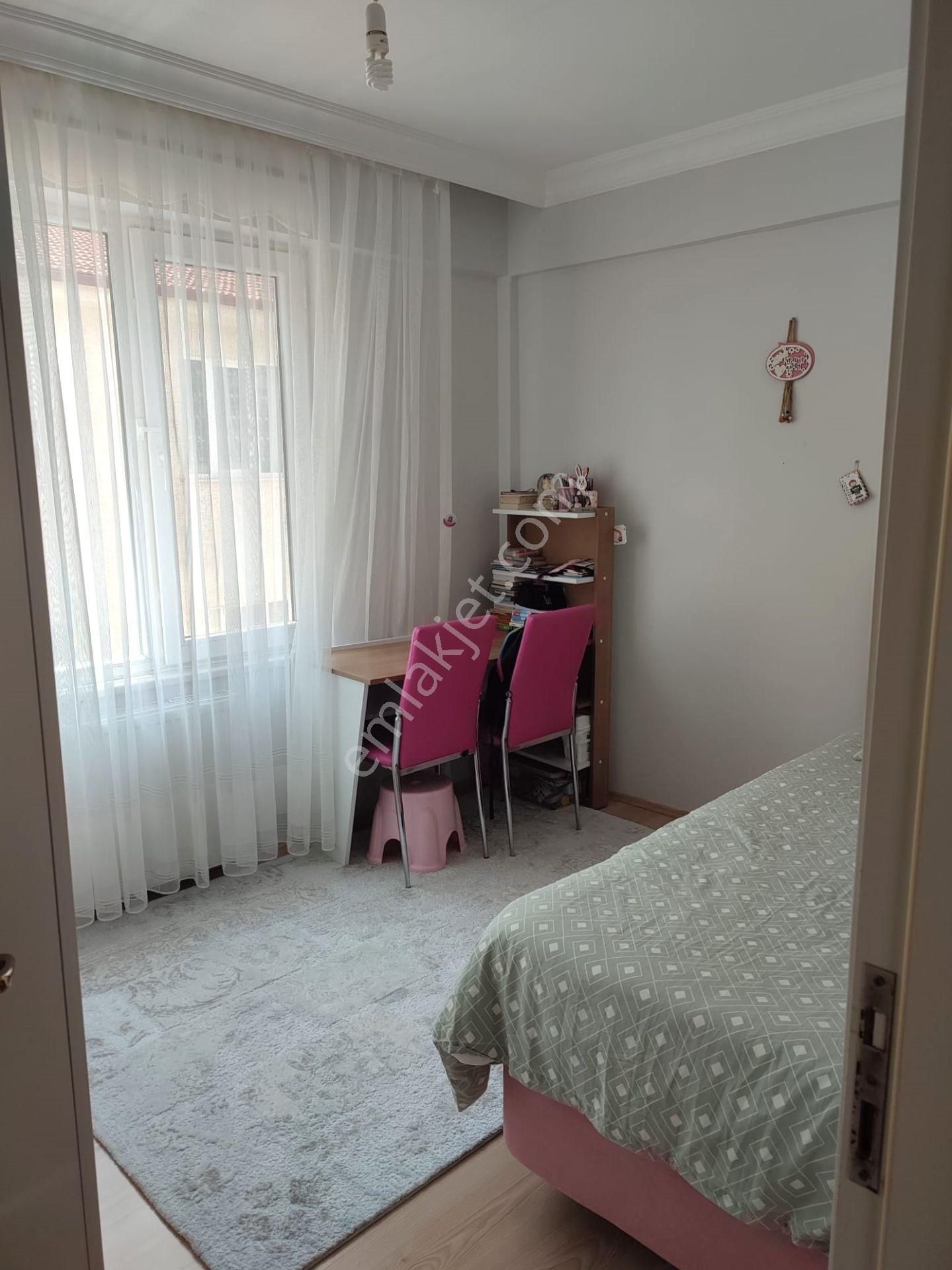 Recep Ümit Emlak'tan Fatih Mahallesi Gaffar Okan Caddesi Yakınında Satılık Geniş Ferah 2+1 Daire - Görsel 10