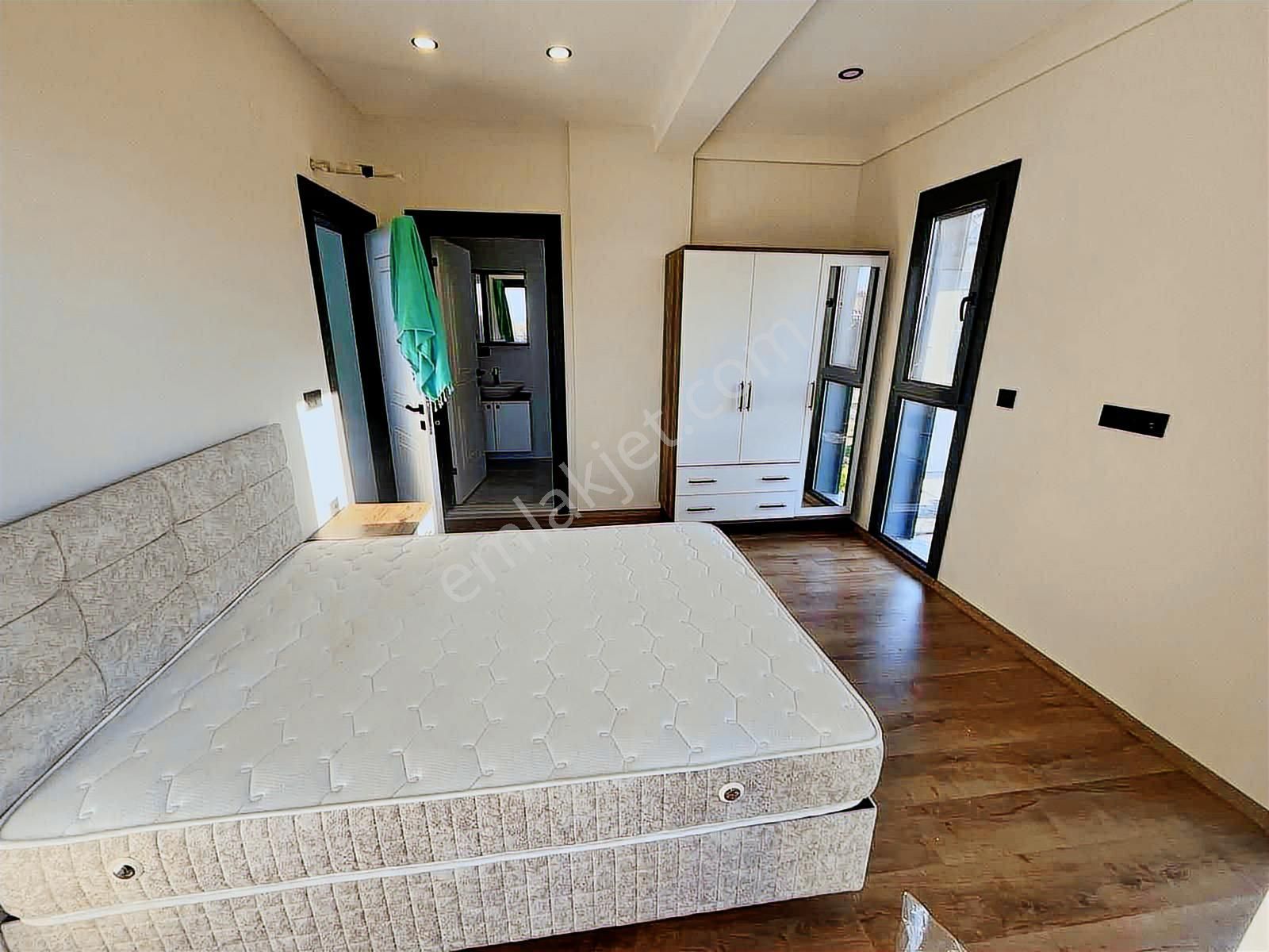 Kuşadası Davutlar'da Havuzlu Sitede Satılık 3+1 Eşyalı Villa - Görsel 13