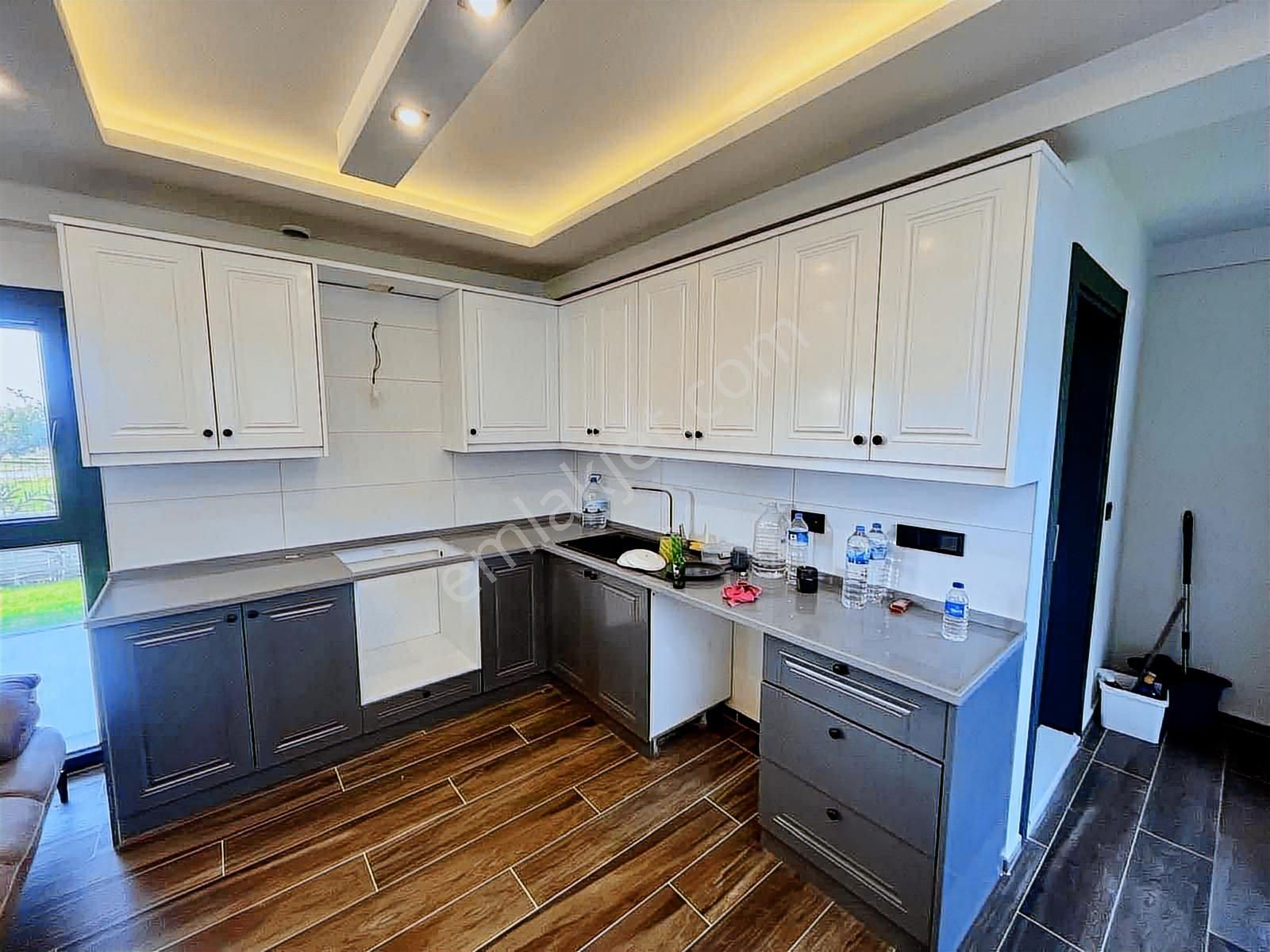 Kuşadası Davutlar'da Havuzlu Sitede Satılık 3+1 Eşyalı Villa - Görsel 22