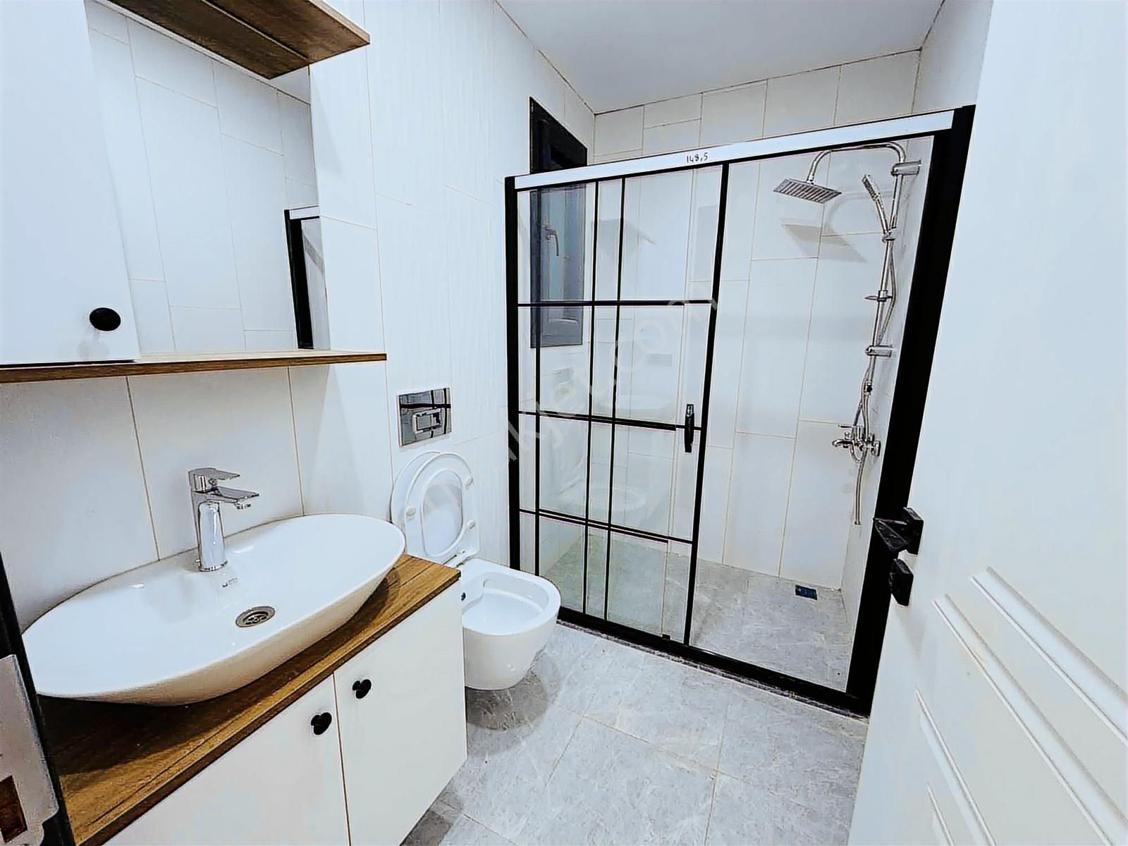 Kuşadası Davutlar'da Havuzlu Sitede Satılık 3+1 Eşyalı Villa - Görsel 10